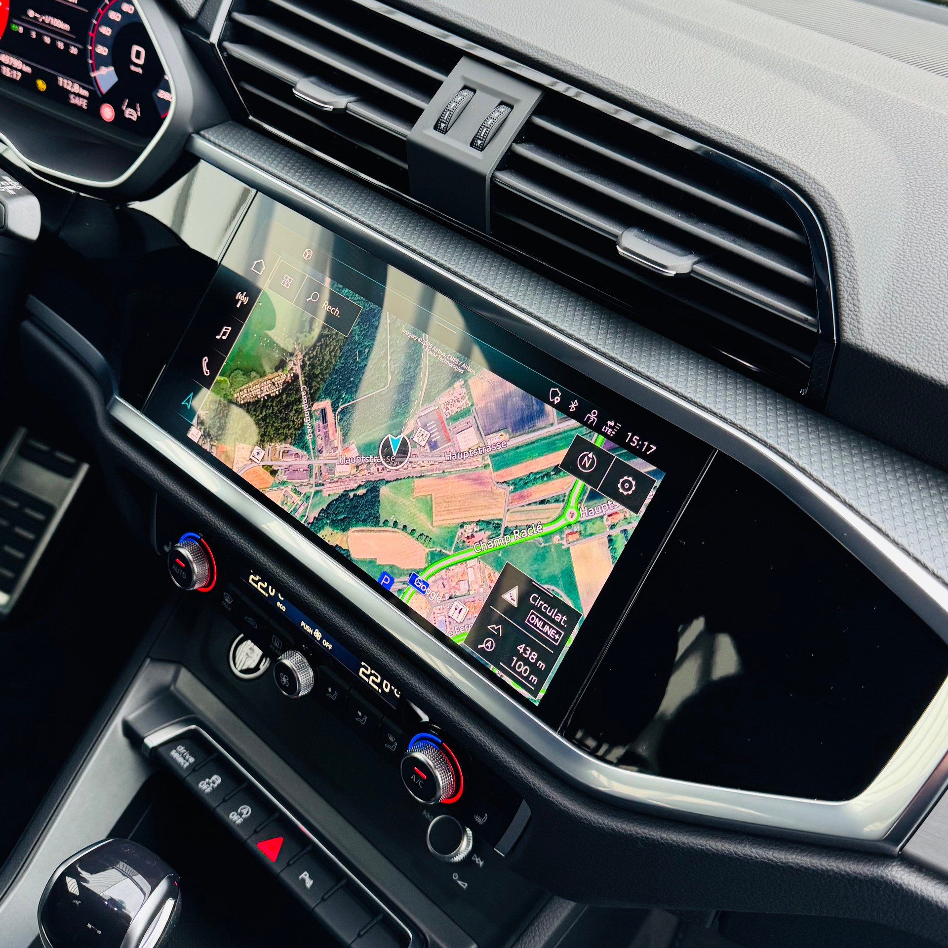 AUDI Q3 35 TFSI S line Attraction S-tronic-image-13