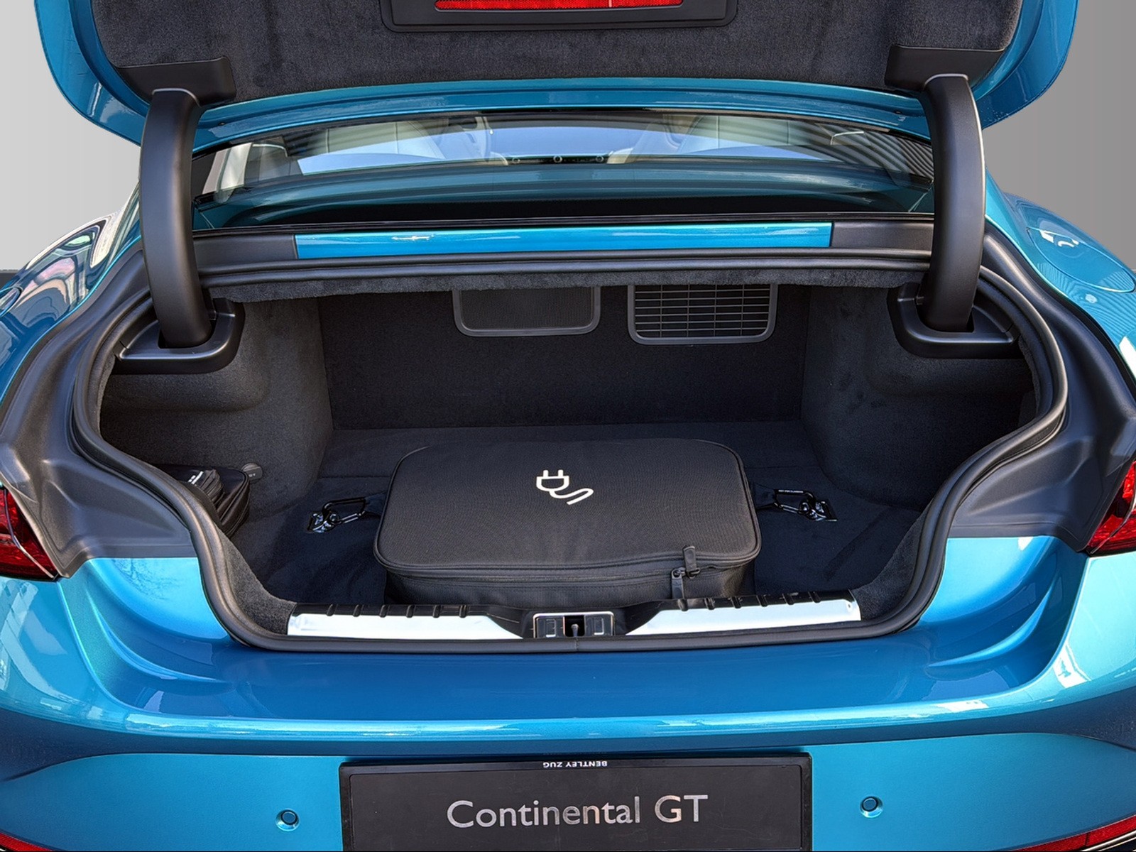 BENTLEY GT V8 Hybrid Azure-image-9