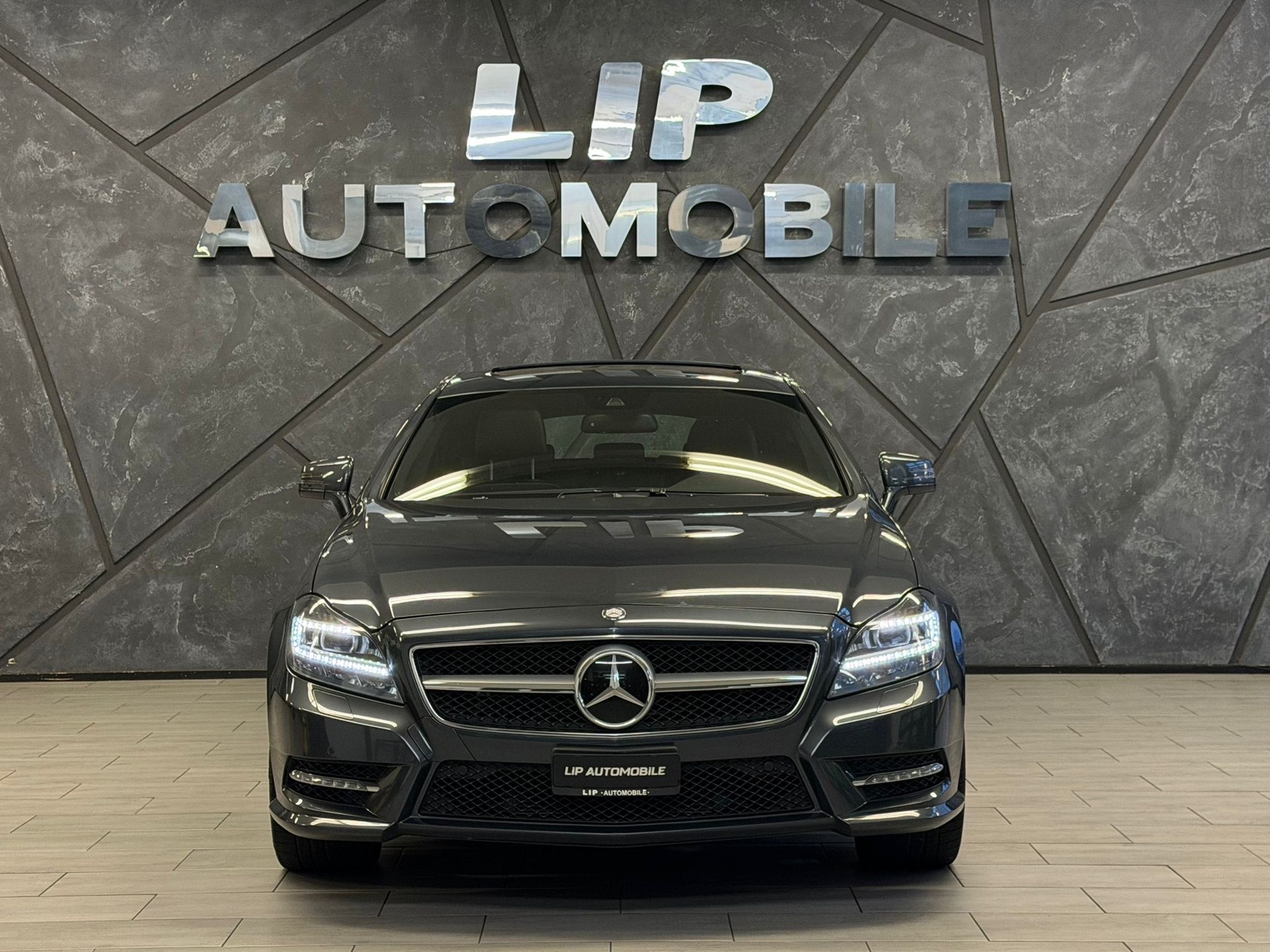 MERCEDES-BENZ CLS Shooting Brake 500 Executive 4Matic 7G-Tronic AMG-Line-showroom-element-1