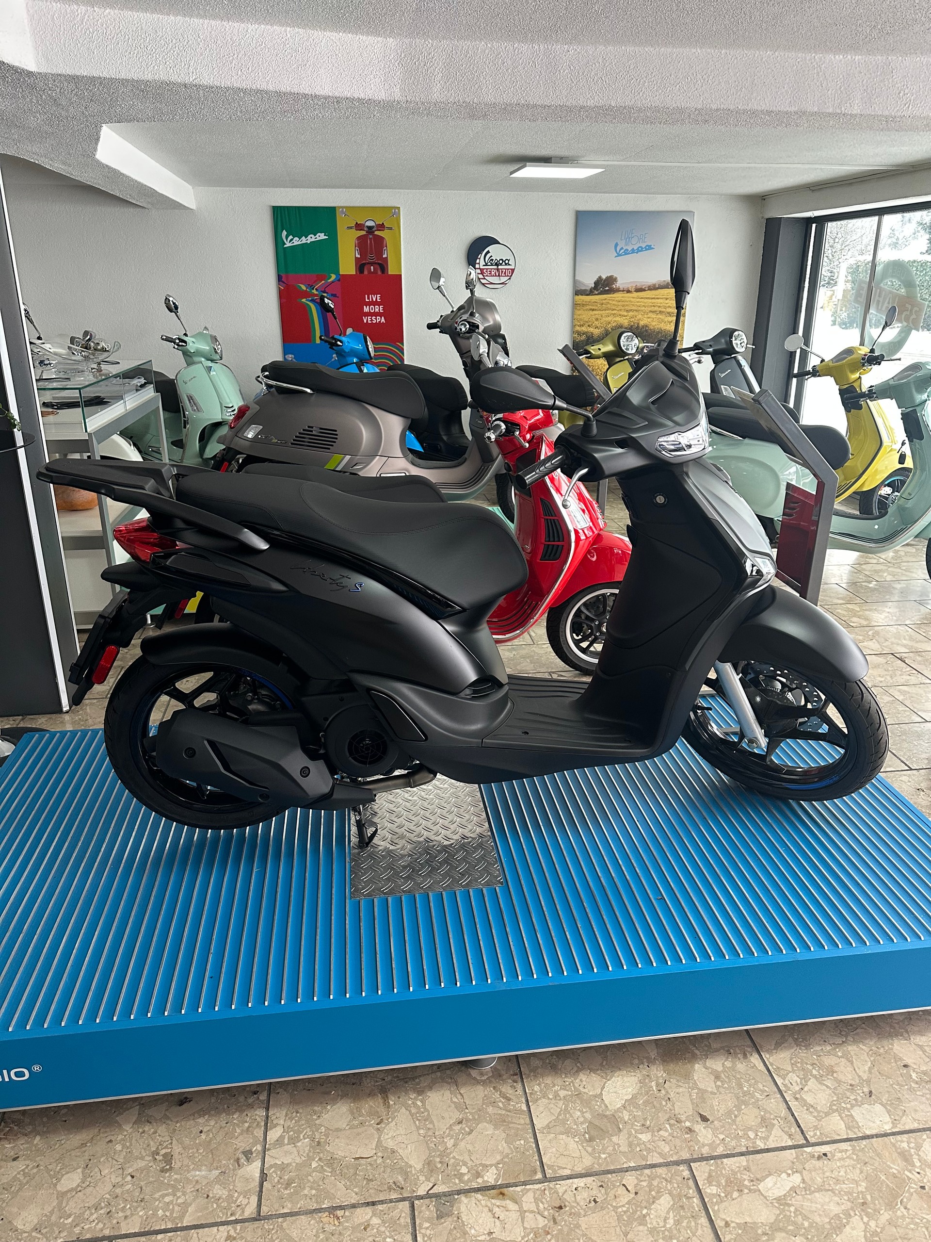 PIAGGIO Liberty 125 Sport E5+-image-3