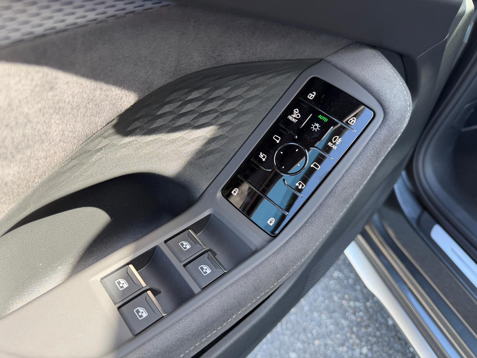 AUDI S5 Avant TFSI quattro S tronic-image-12