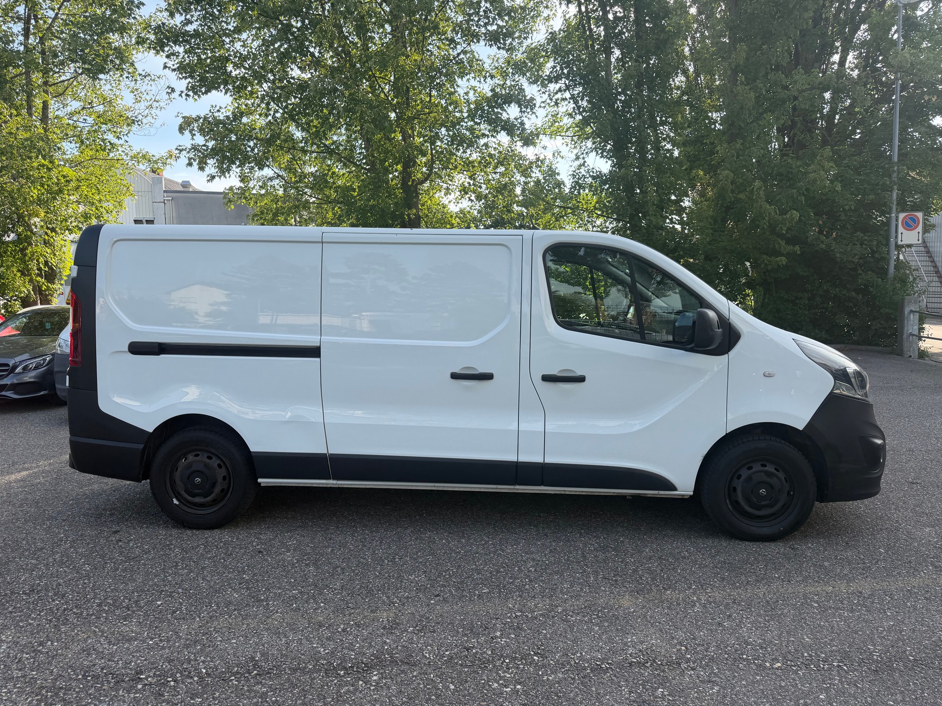 OPEL Vivaro 1.6 CDTI 2.9t L2H1 ** 03x Sitzplatze ** 02x Airbag ** Nutzlast 1090Kg ** Frisch Ab MFK-image-7