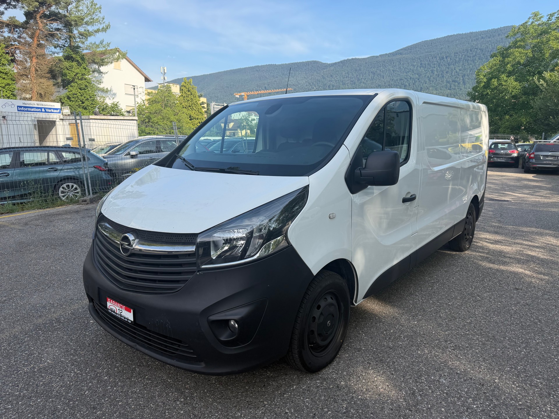 OPEL Vivaro 1.6 CDTI 2.9t L2H1 ** 03x Sitzplatze ** 02x Airbag ** Nutzlast 1090Kg ** Frisch Ab MFK