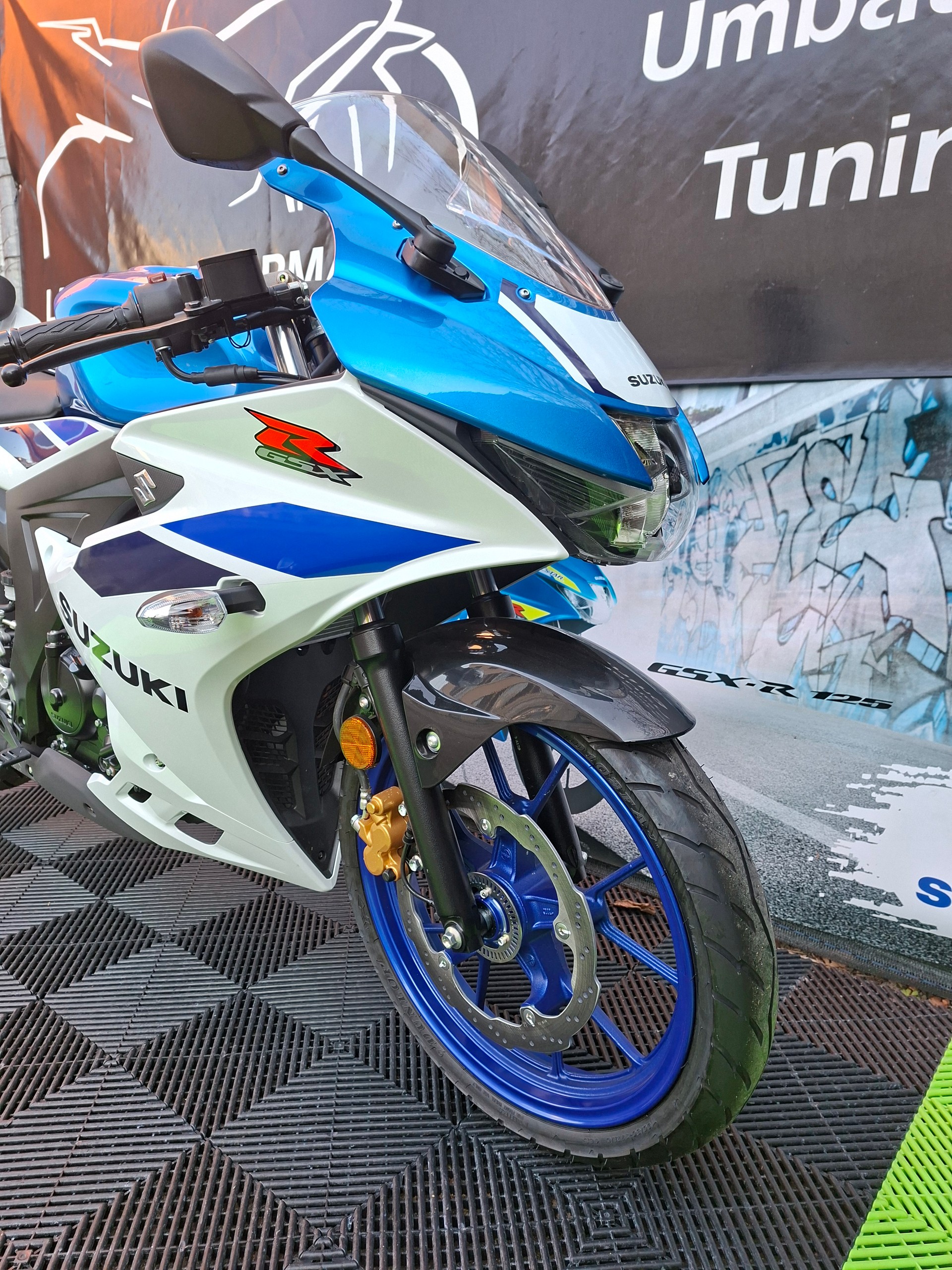 SUZUKI GSX-R 125-image-12