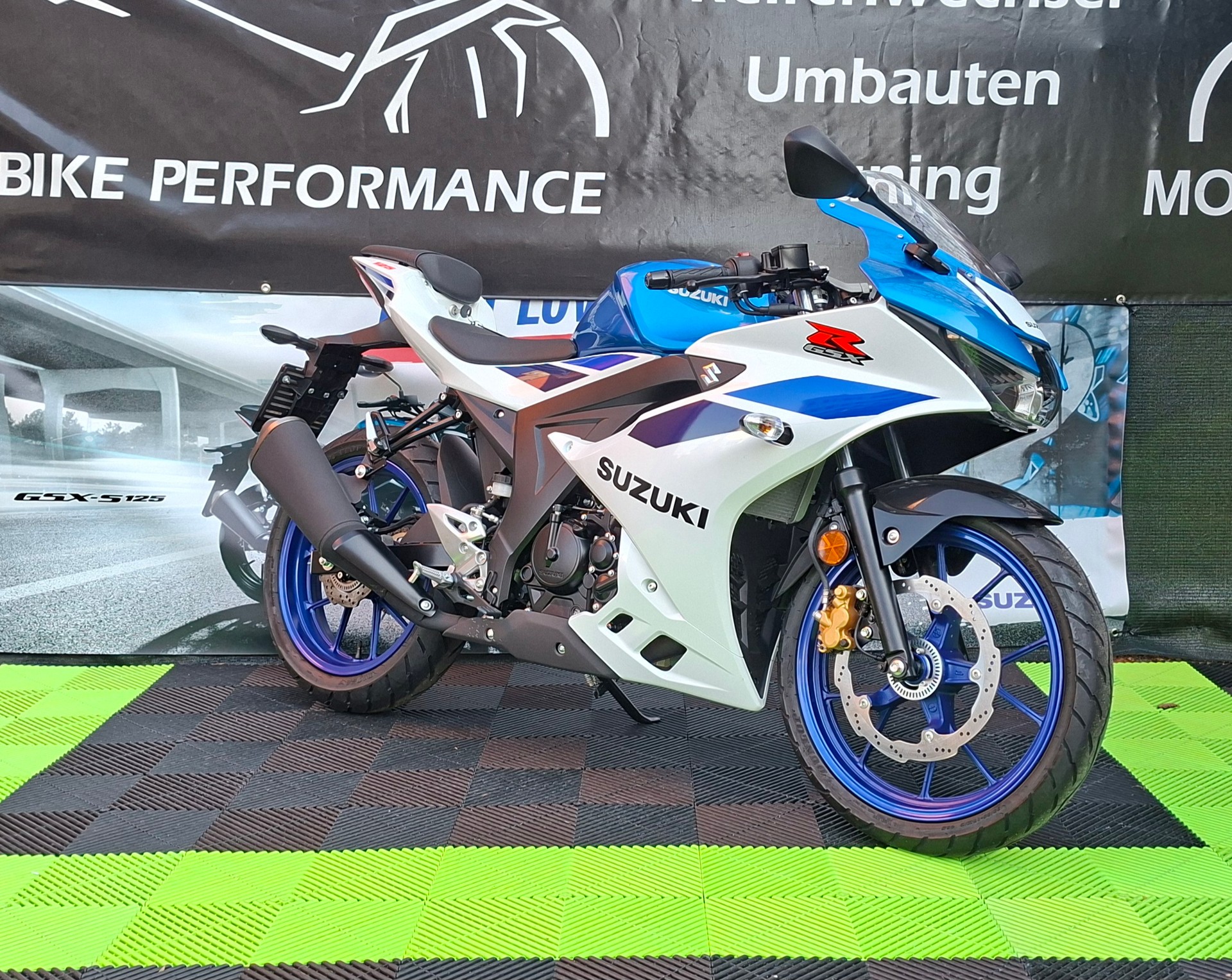 SUZUKI GSX-R 125-image-2