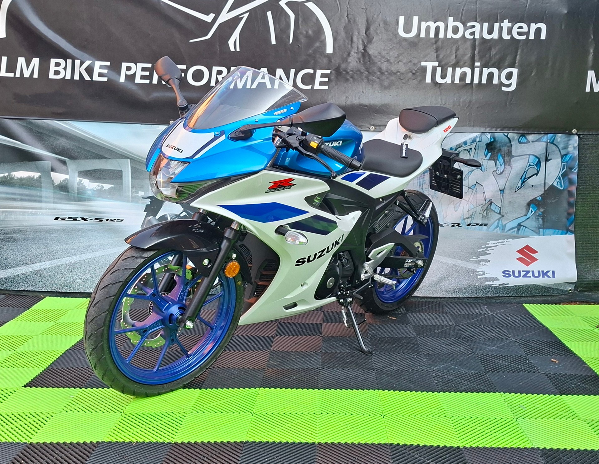 SUZUKI GSX-R 125-image-4