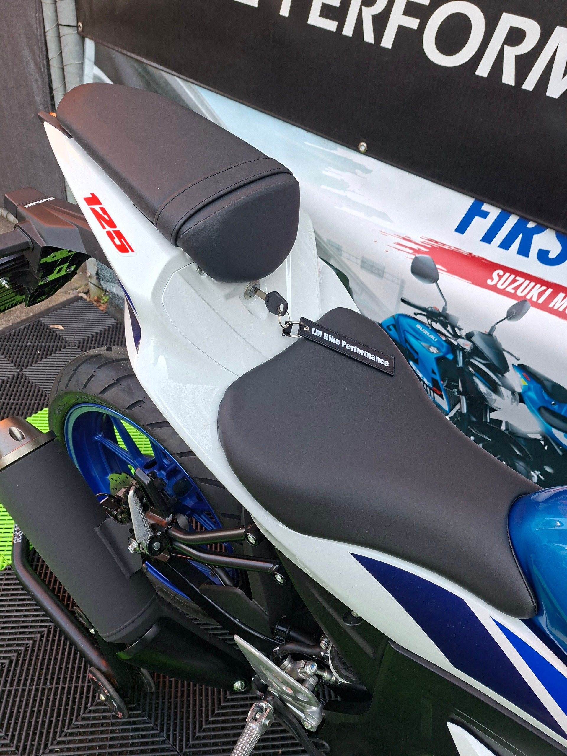 SUZUKI GSX-R 125-image-11