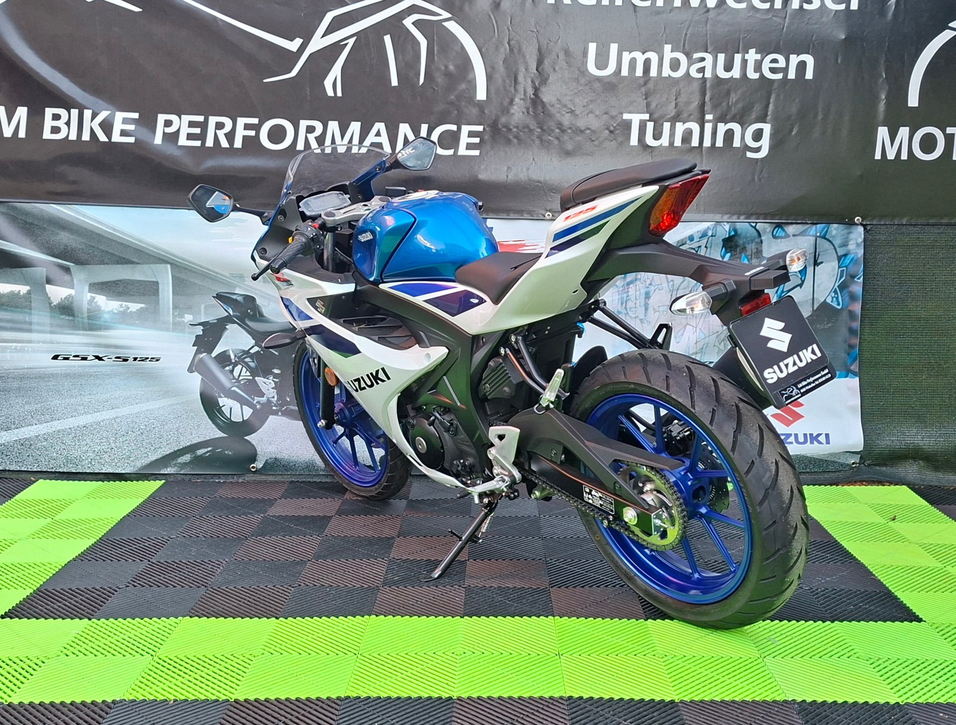 SUZUKI GSX-R 125-image-6