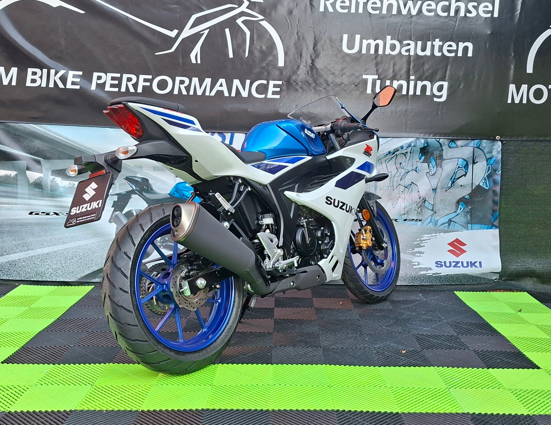 SUZUKI GSX-R 125-image-8