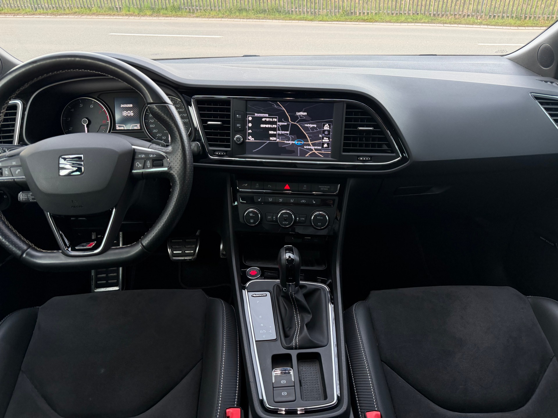 SEAT Leon ST 2.0 TSI Cupra 300 4 Drive DSG / Frisch ab MFK / Frisch ab Service / 36 Monate Garantie exkl. / 8 Fach / LED / ACC /-image-10