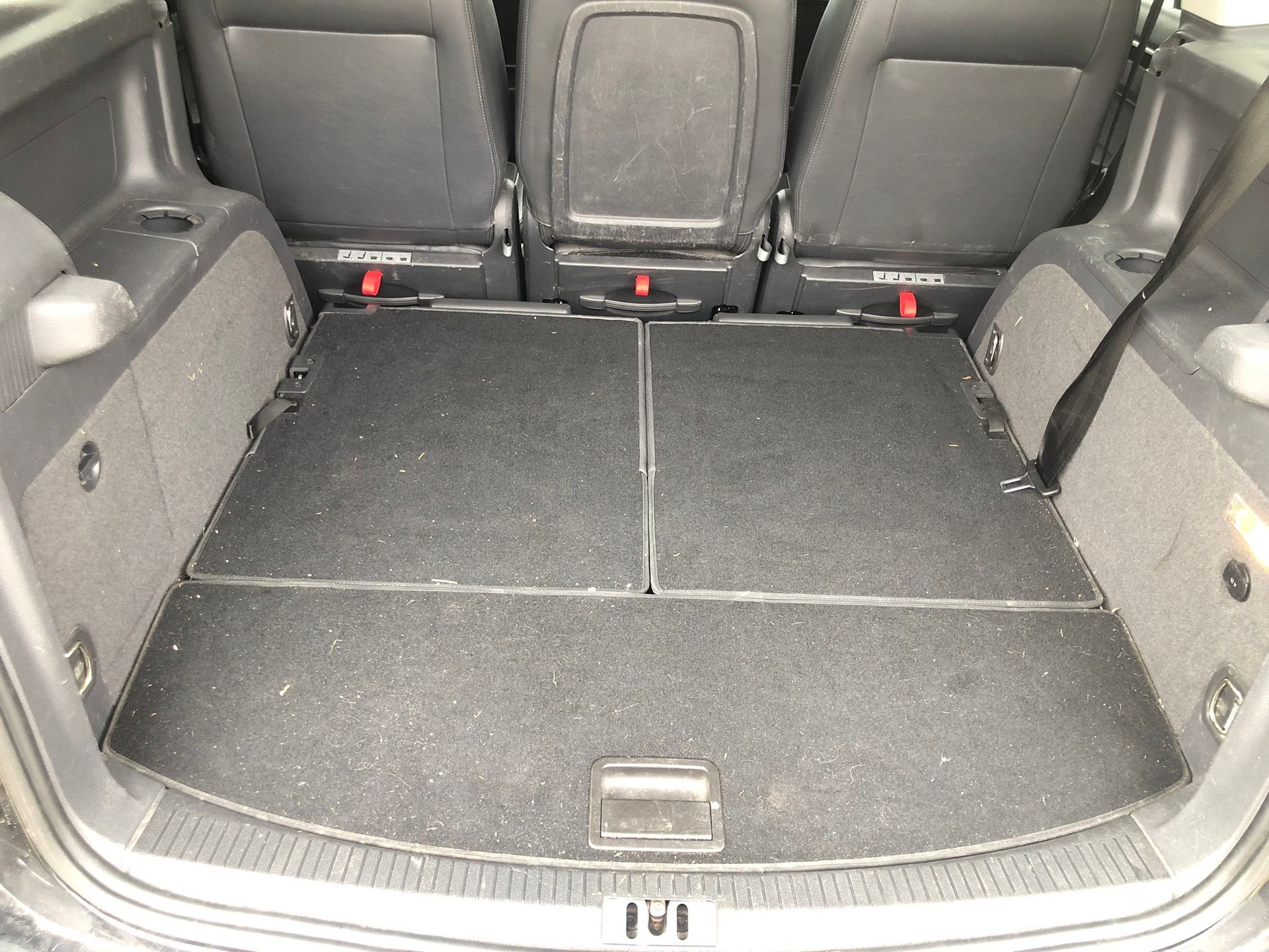 VW Touran 1.4 TSI Design DSG-image-11
