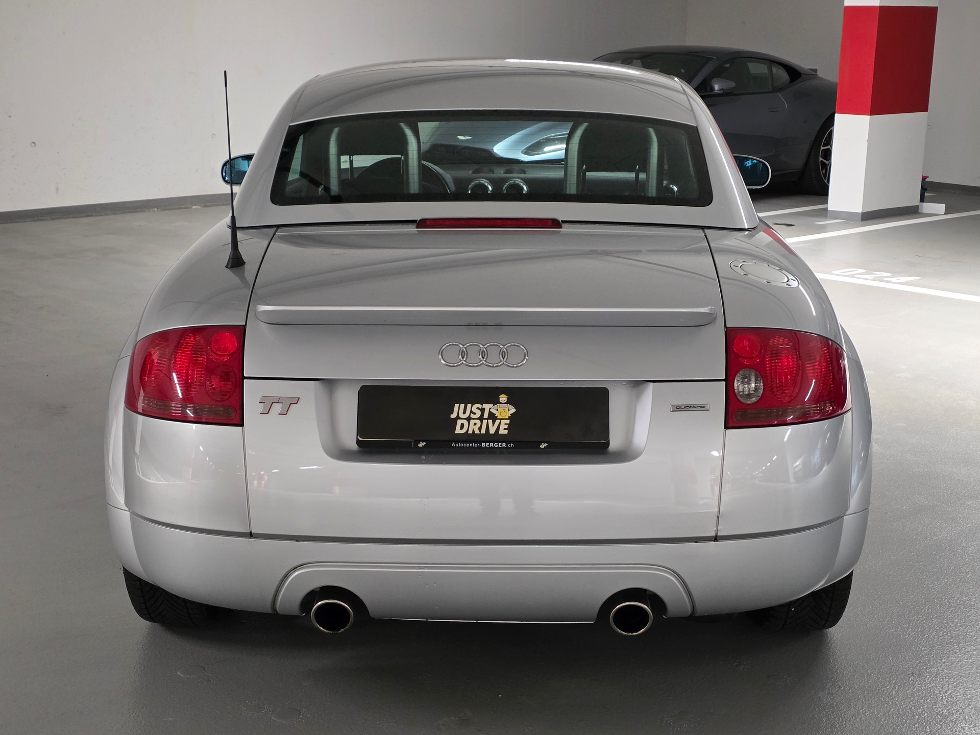 AUDI TT Roadster 1.8 T quattro-image-4