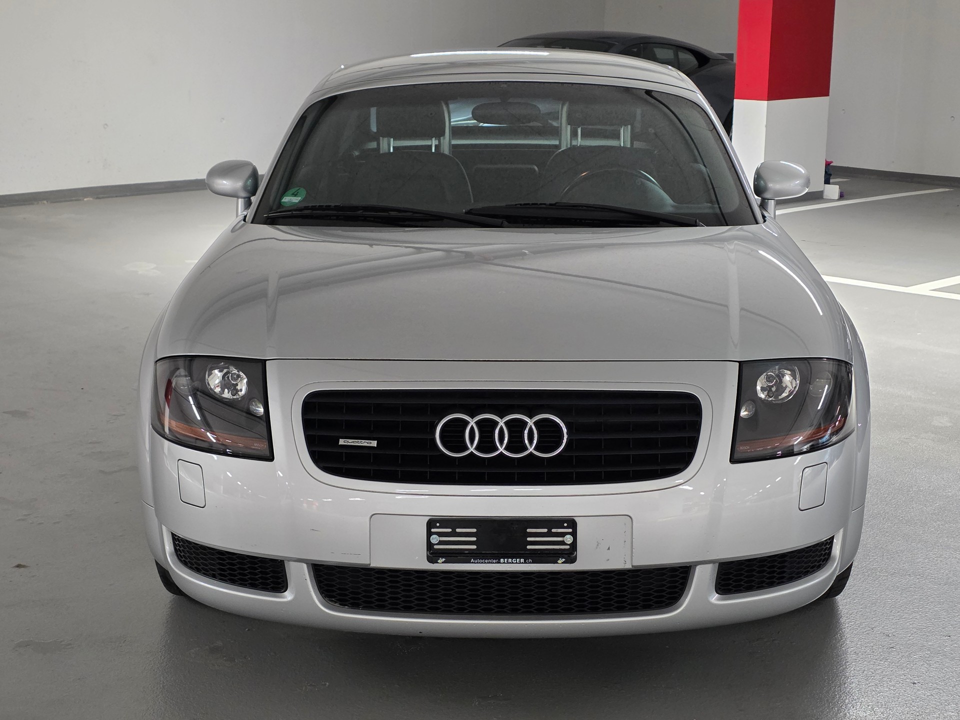 AUDI TT Roadster 1.8 T quattro-showroom-element-1