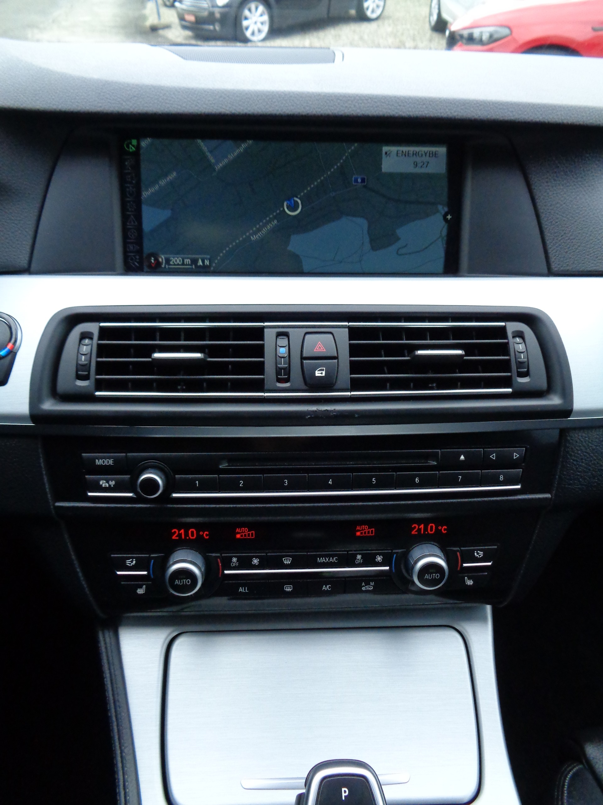 BMW 520d Touring Steptronic-image-11