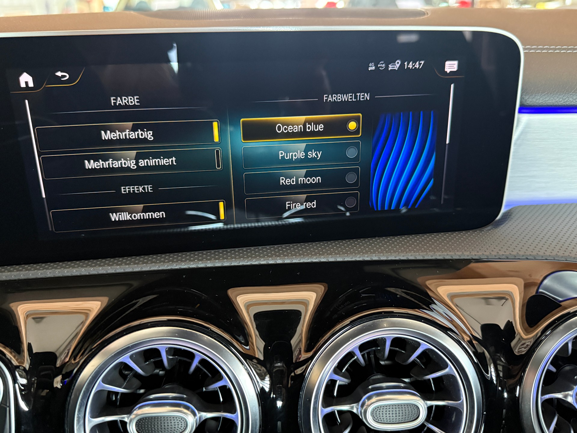 MERCEDES-BENZ A 45 S AMG 422 PS 4x4 mit top Ausstattung Automat-Speedshift 4Matic+-image-11