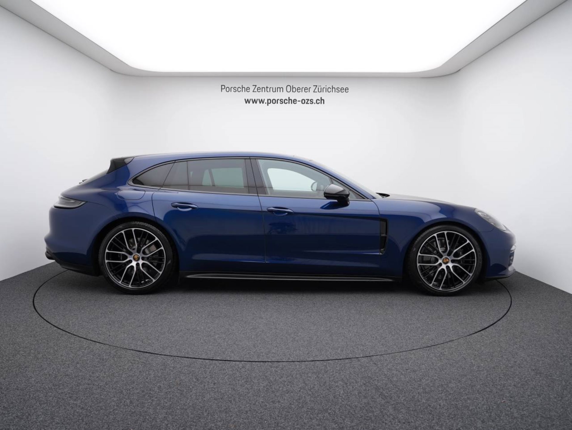 PORSCHE Panamera GTS Sport Turismo-image-7