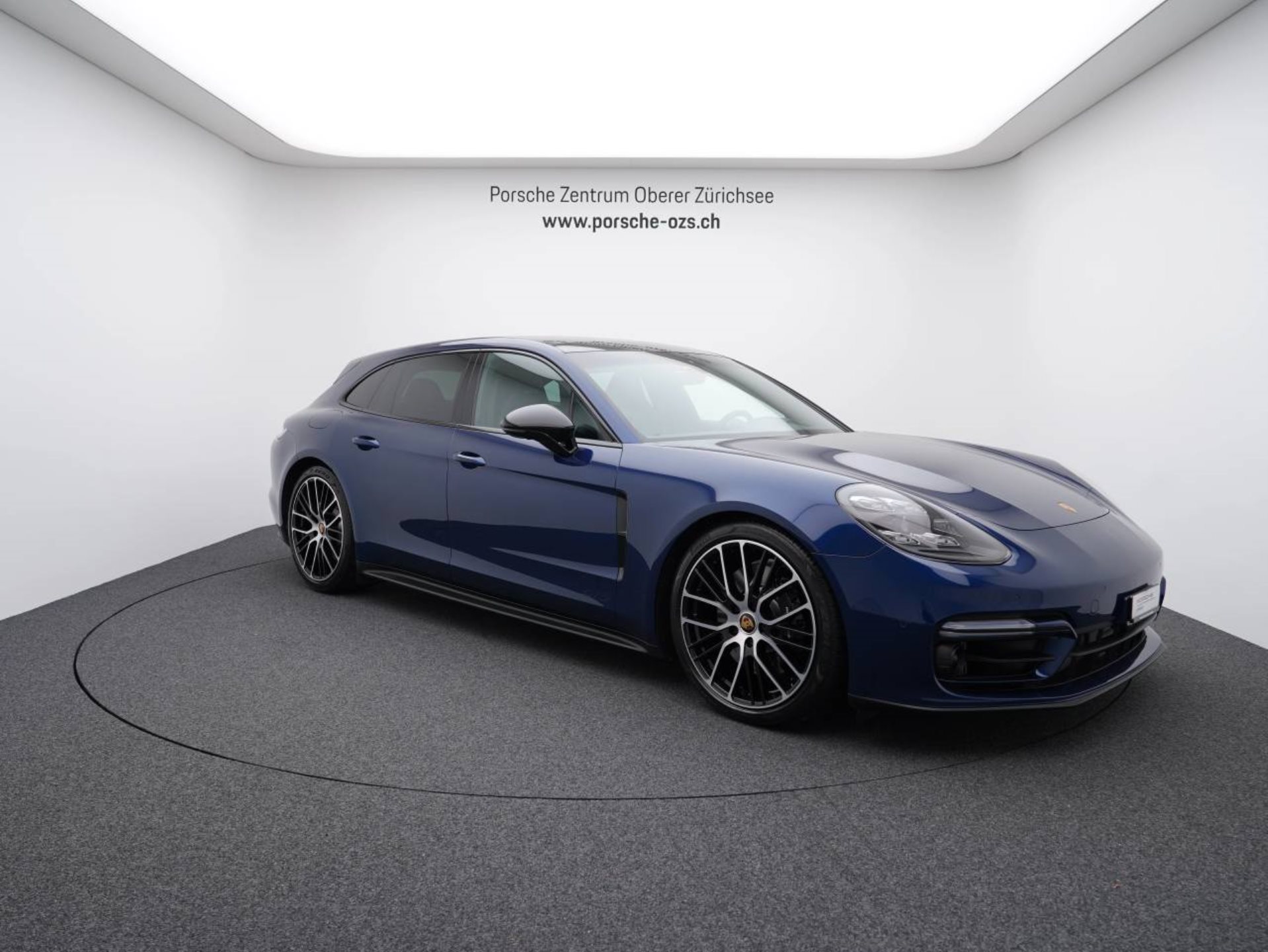 PORSCHE Panamera GTS Sport Turismo-image-8