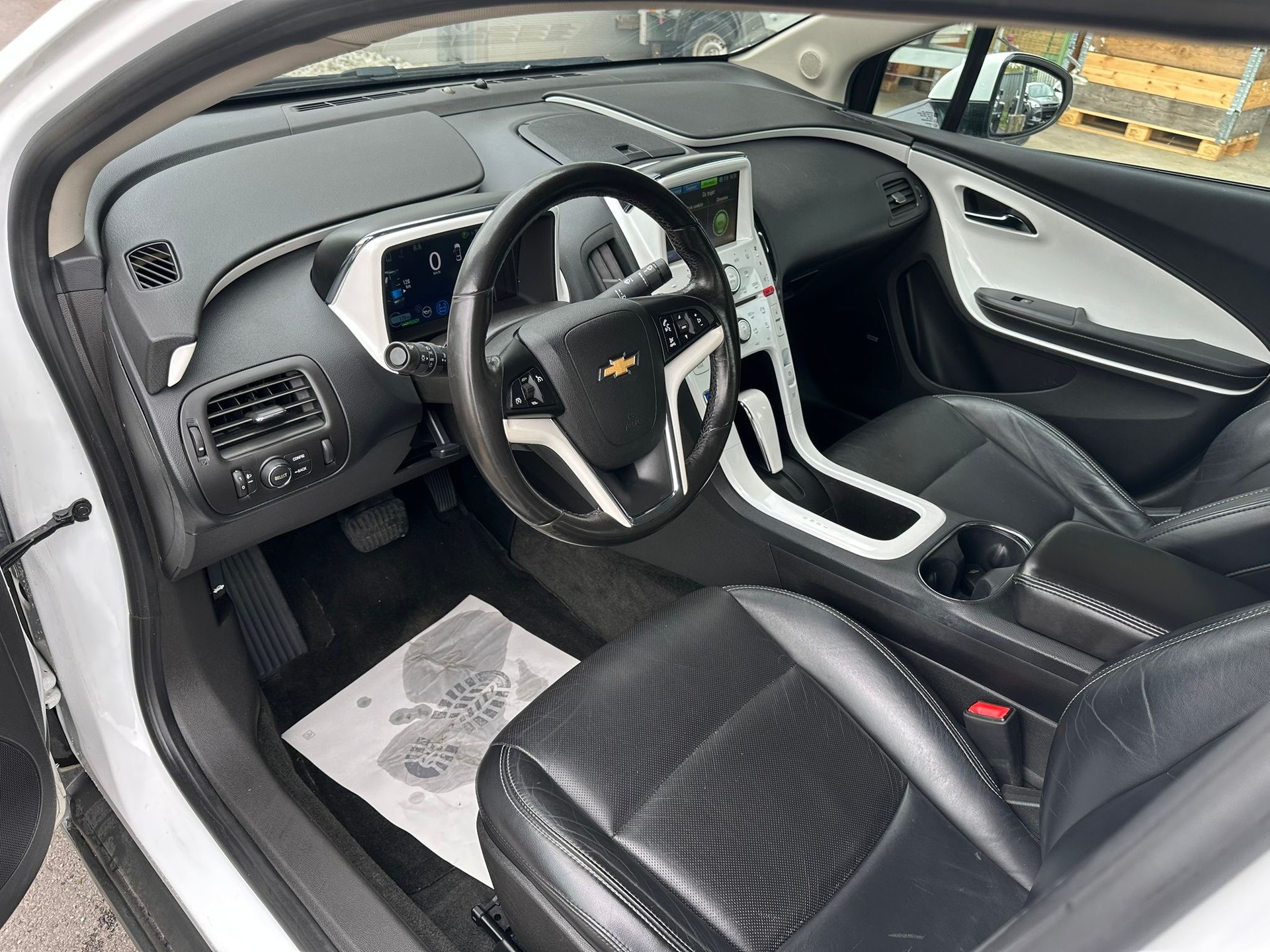 CHEVROLET Volt E-image-6