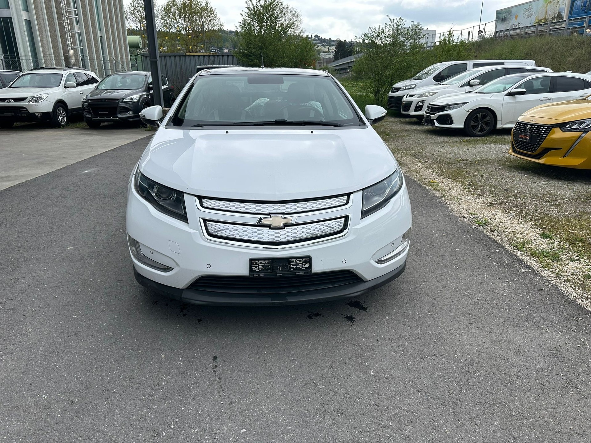 CHEVROLET Volt E-image-2