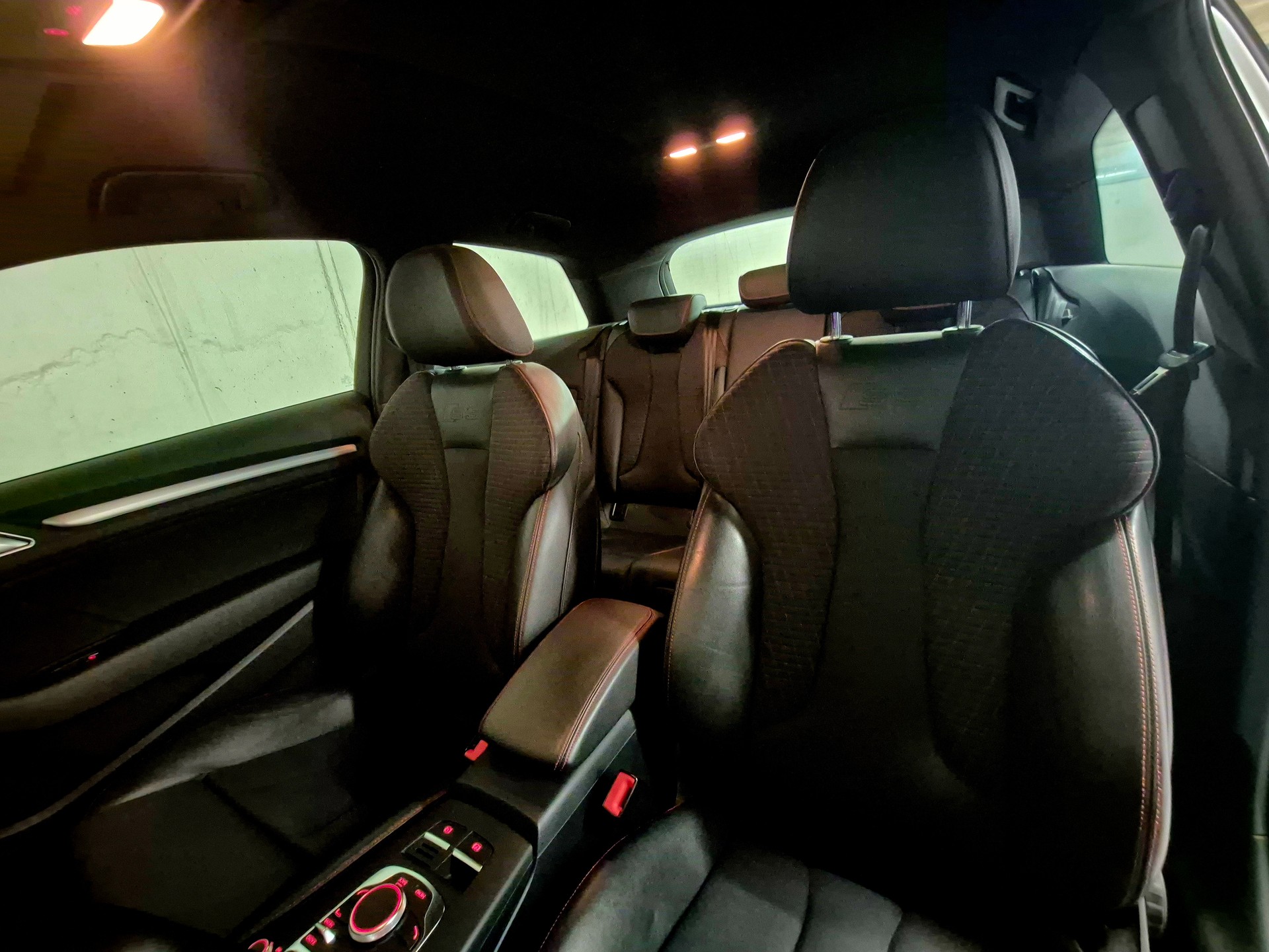 AUDI S3 2.0 TFSI quattro S-tronic-image-13