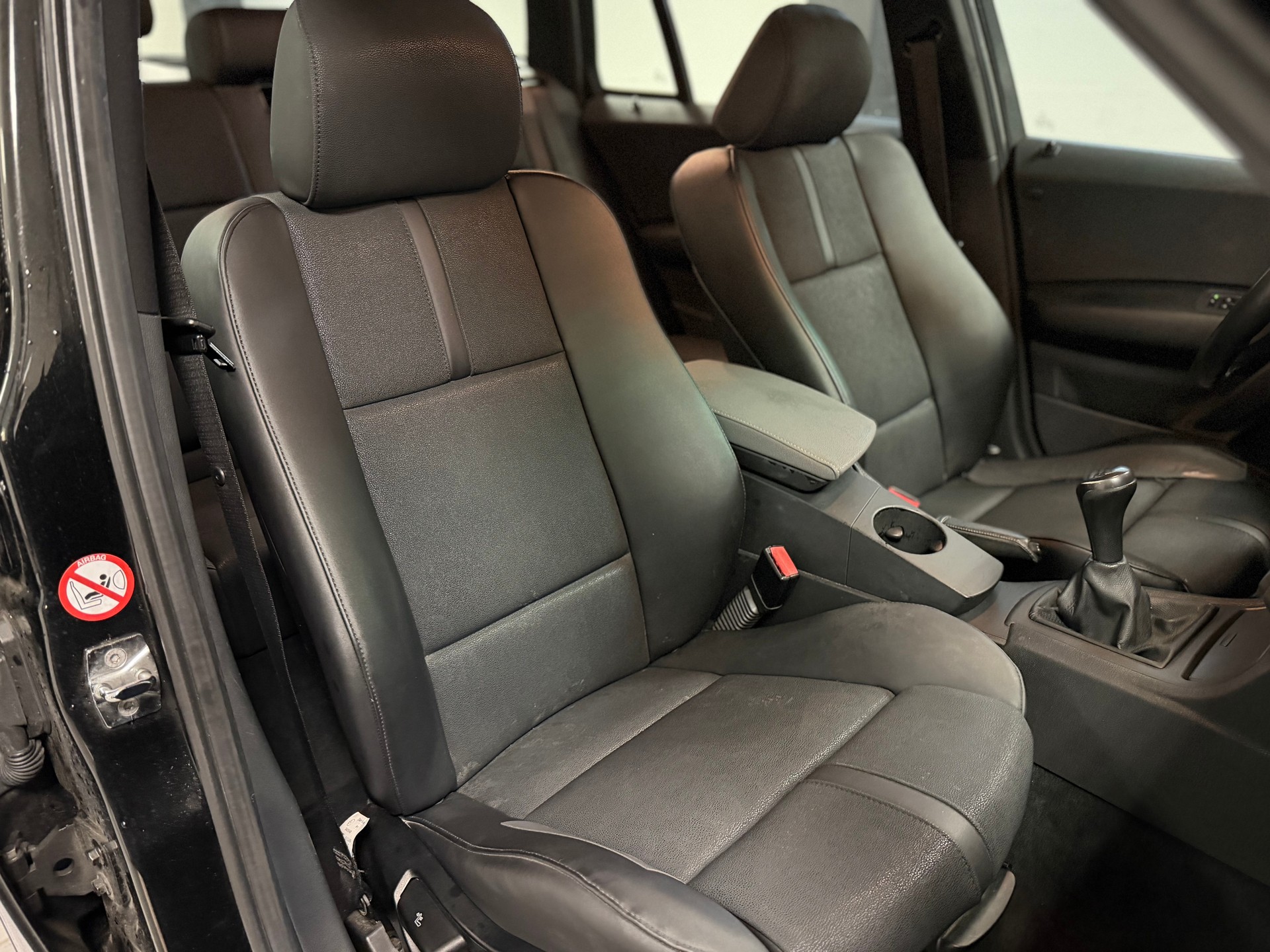 BMW X3 2.5i-image-13