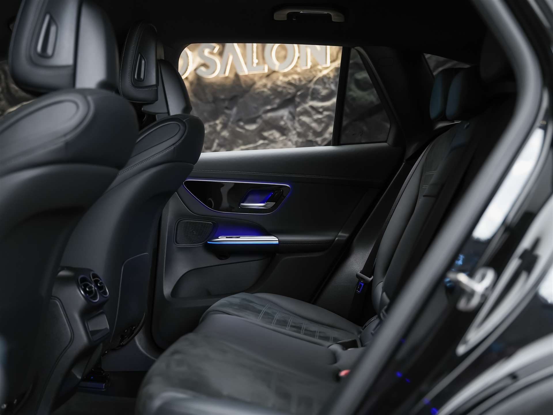 MERCEDES-BENZ GLC 200 AMG Line 4matic *Digital Light*360° Kamera* Night Paket*-image-11