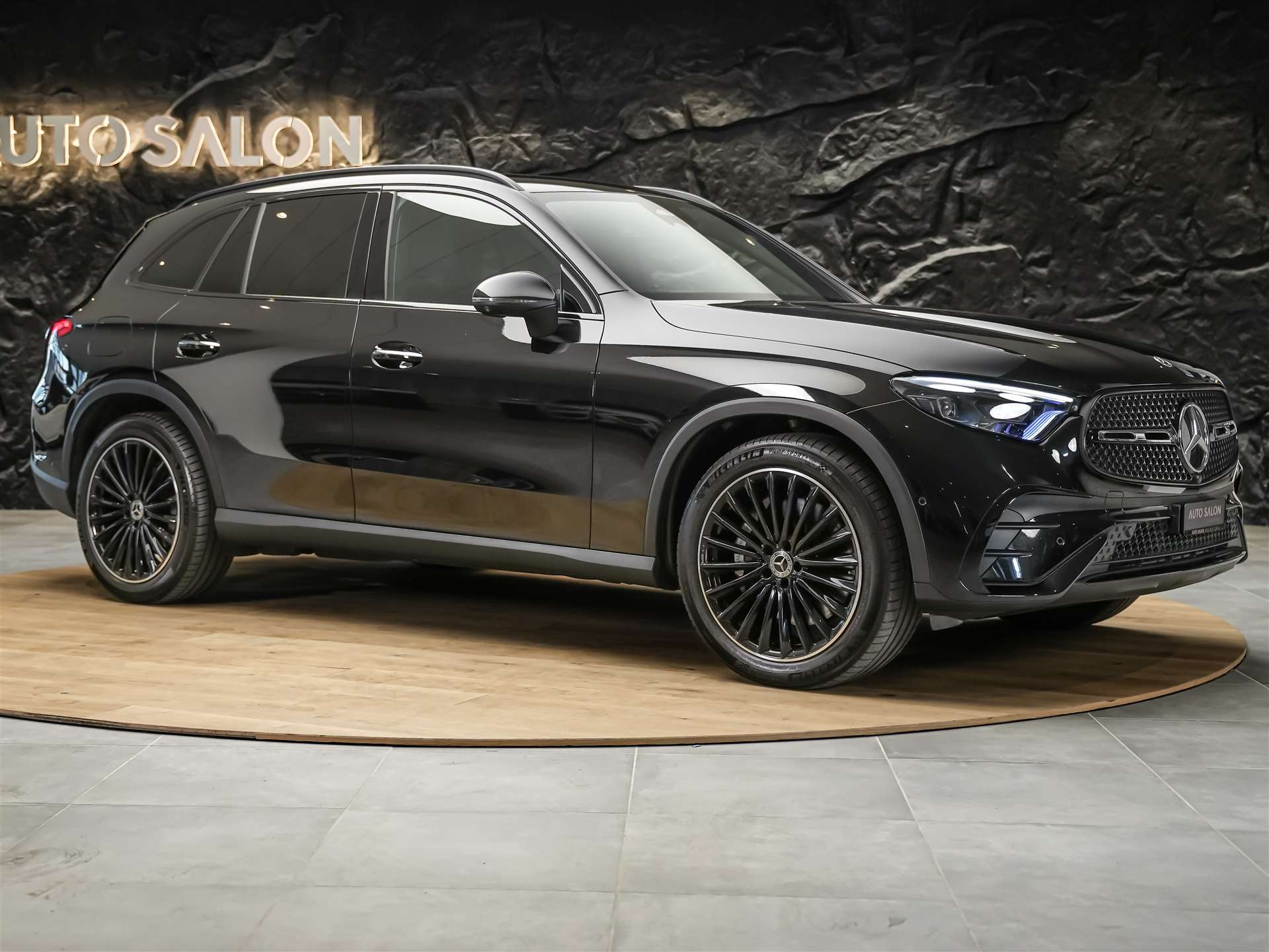 MERCEDES-BENZ GLC 200 AMG Line 4matic *Digital Light*360° Kamera* Night Paket*-image-6