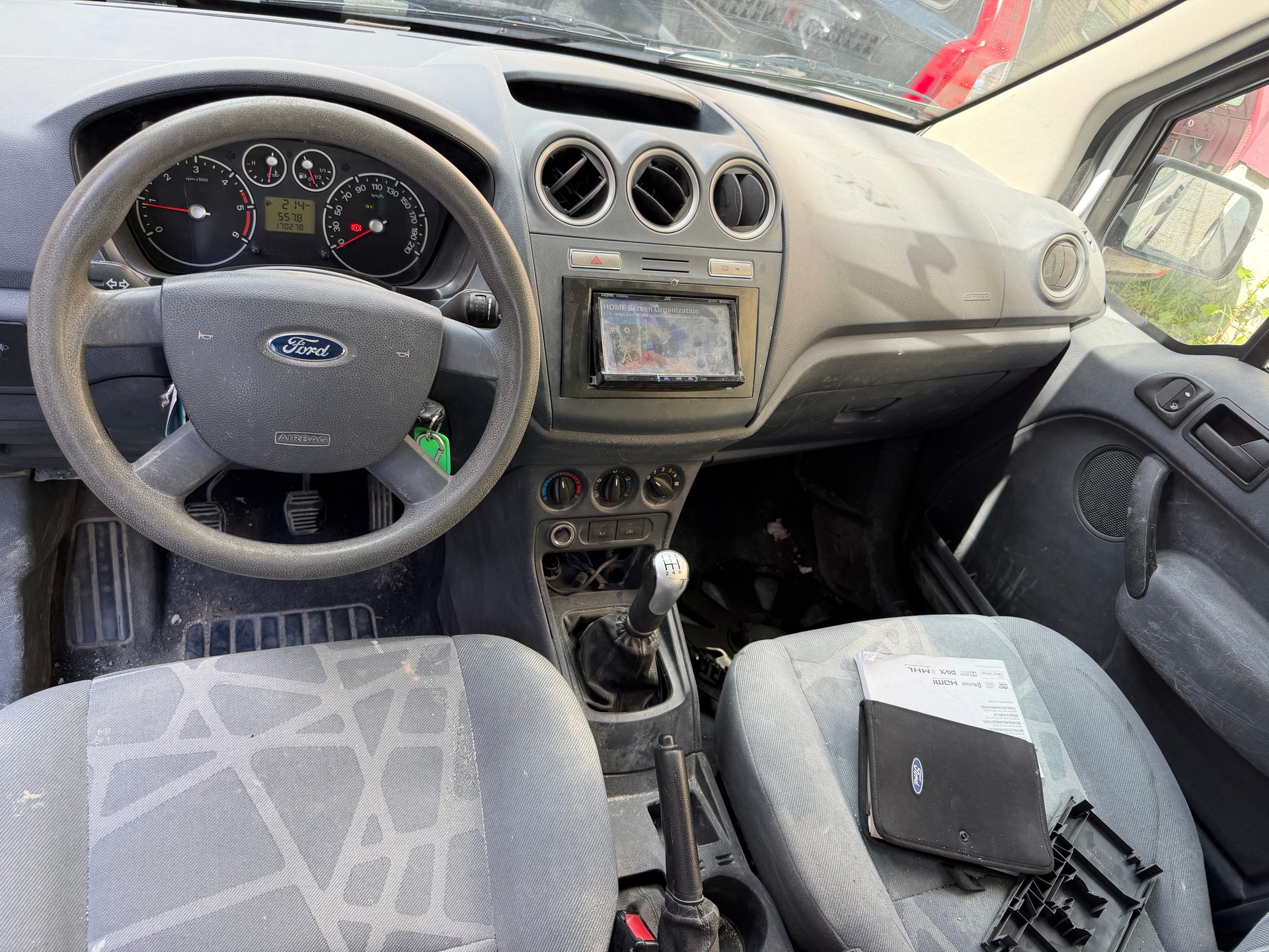 FORD TOURNEO CONNECT-image-7