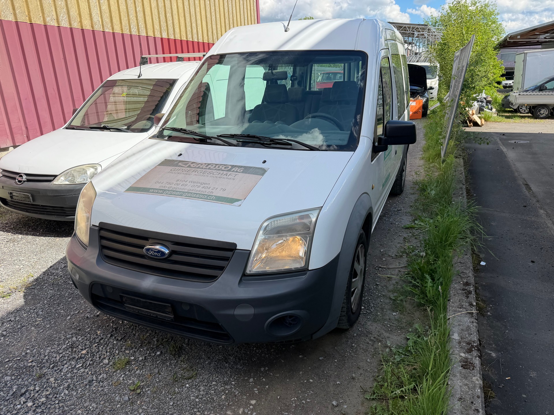 FORD TOURNEO CONNECT-image-1