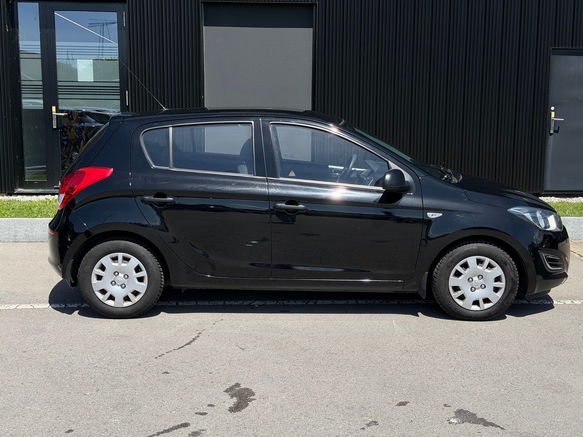 HYUNDAI i20 1.2 Comfort-image-4