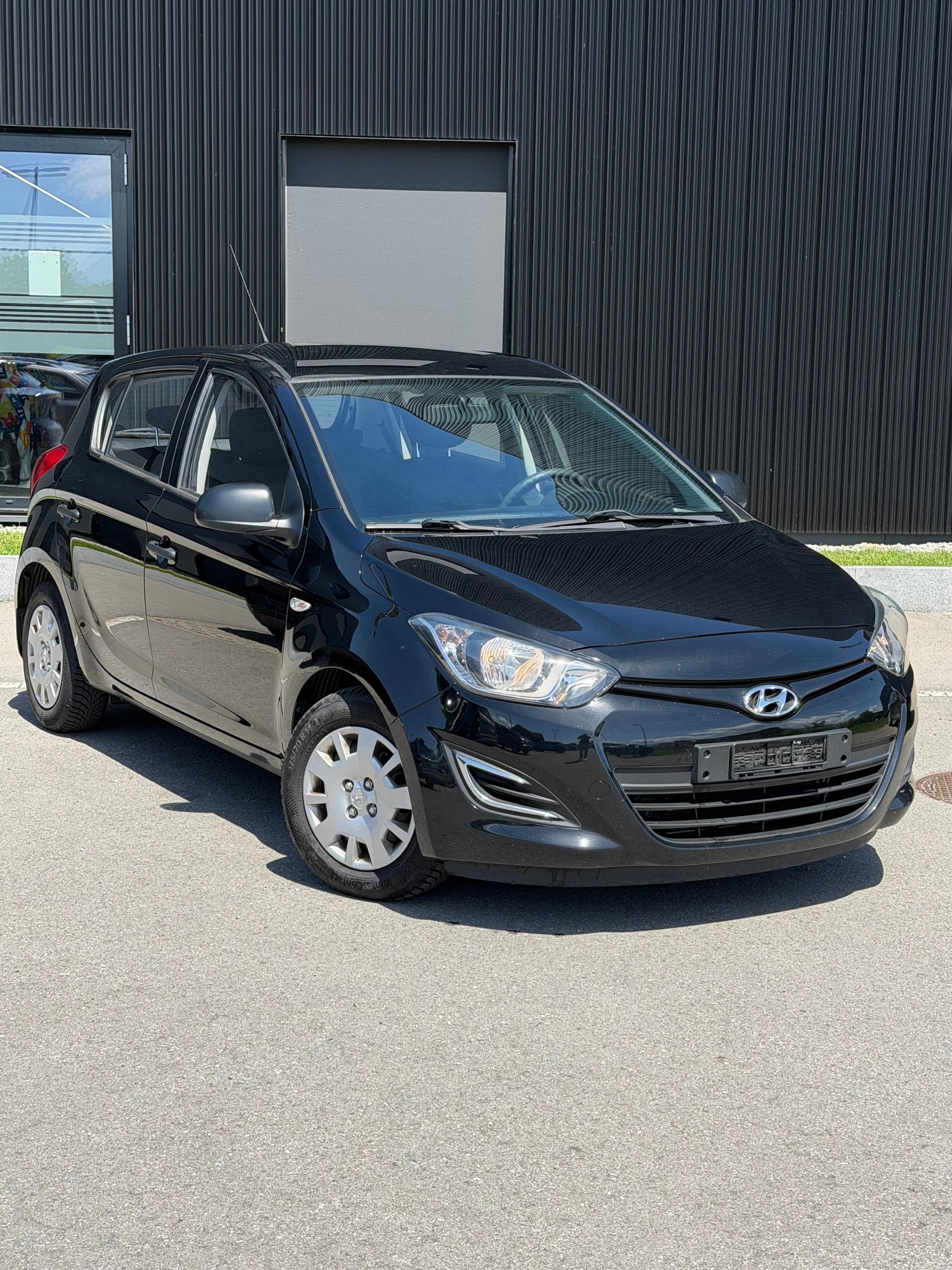 HYUNDAI i20 1.2 Comfort-image-12