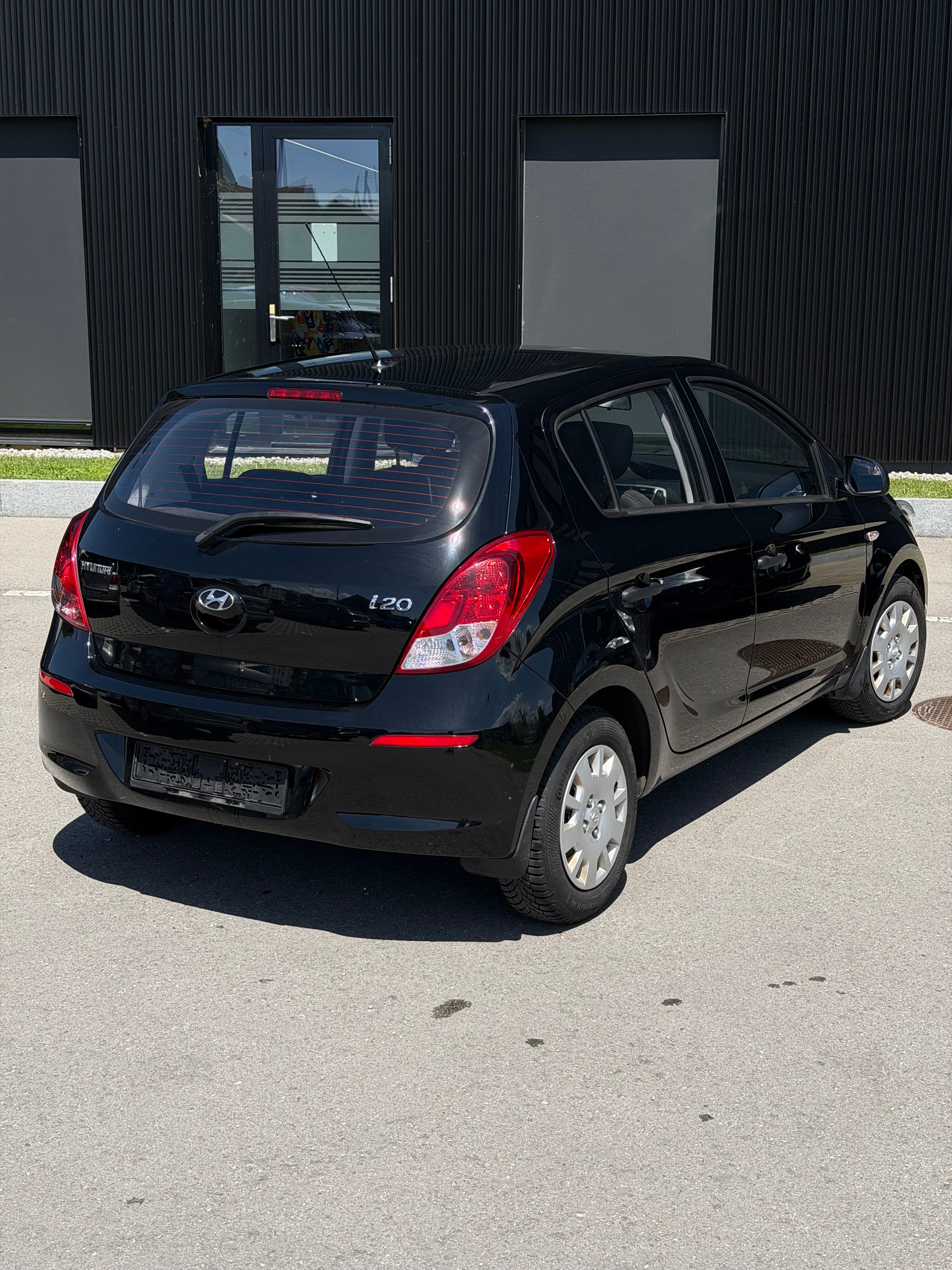 HYUNDAI i20 1.2 Comfort-image-5