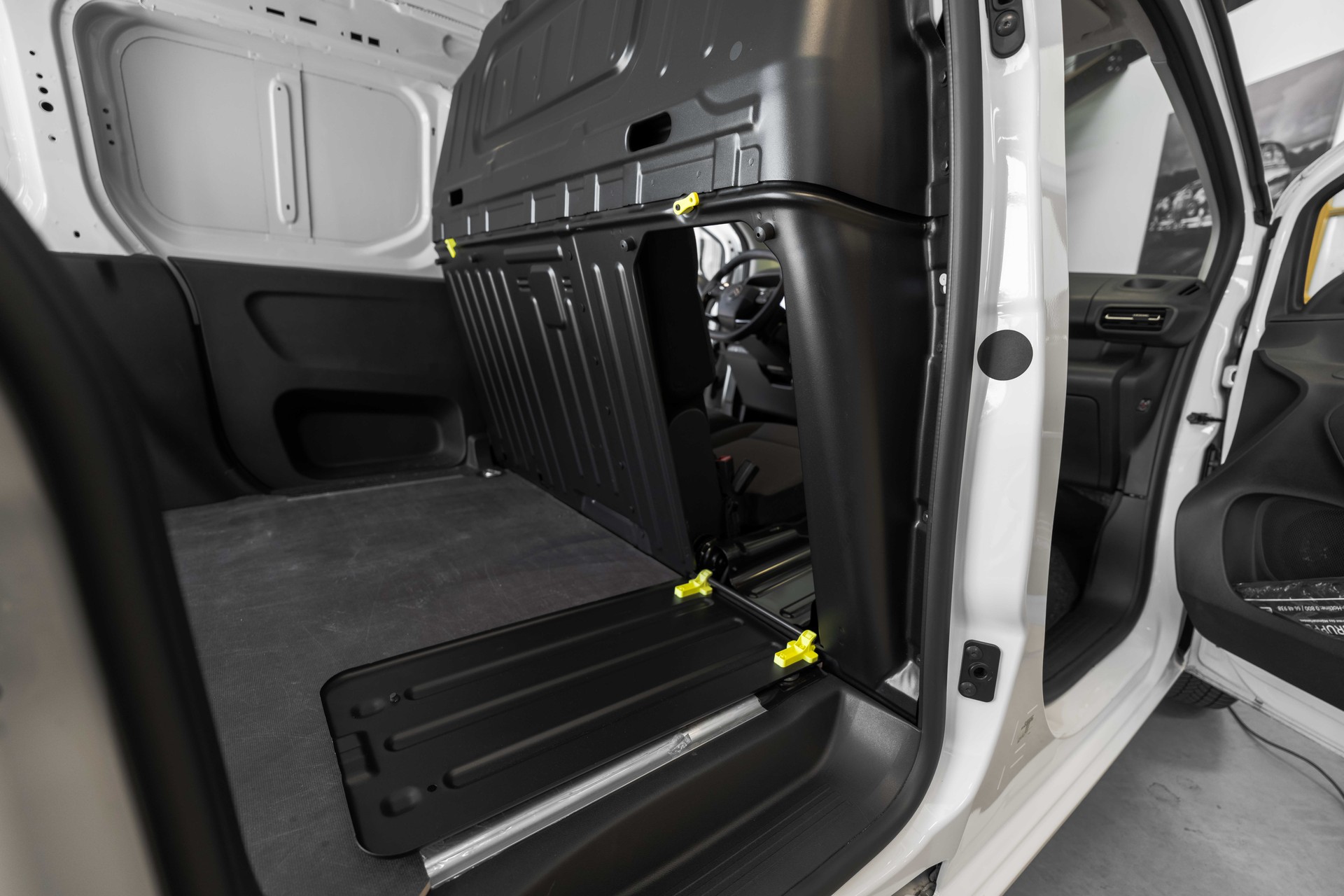 CITROEN e-Berlingo Van M-image-17