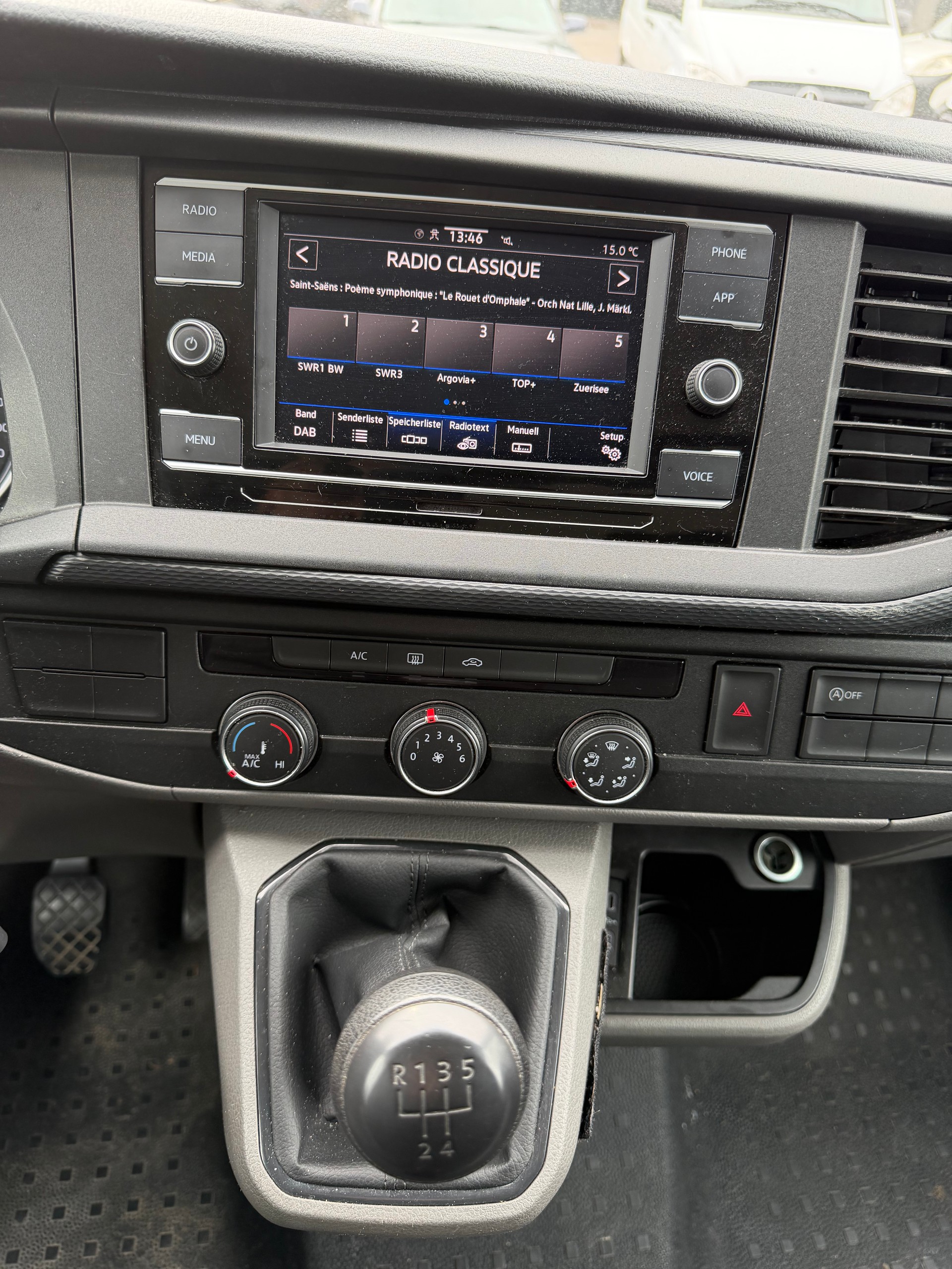 VW T6.1 2.0 TDI-image-11