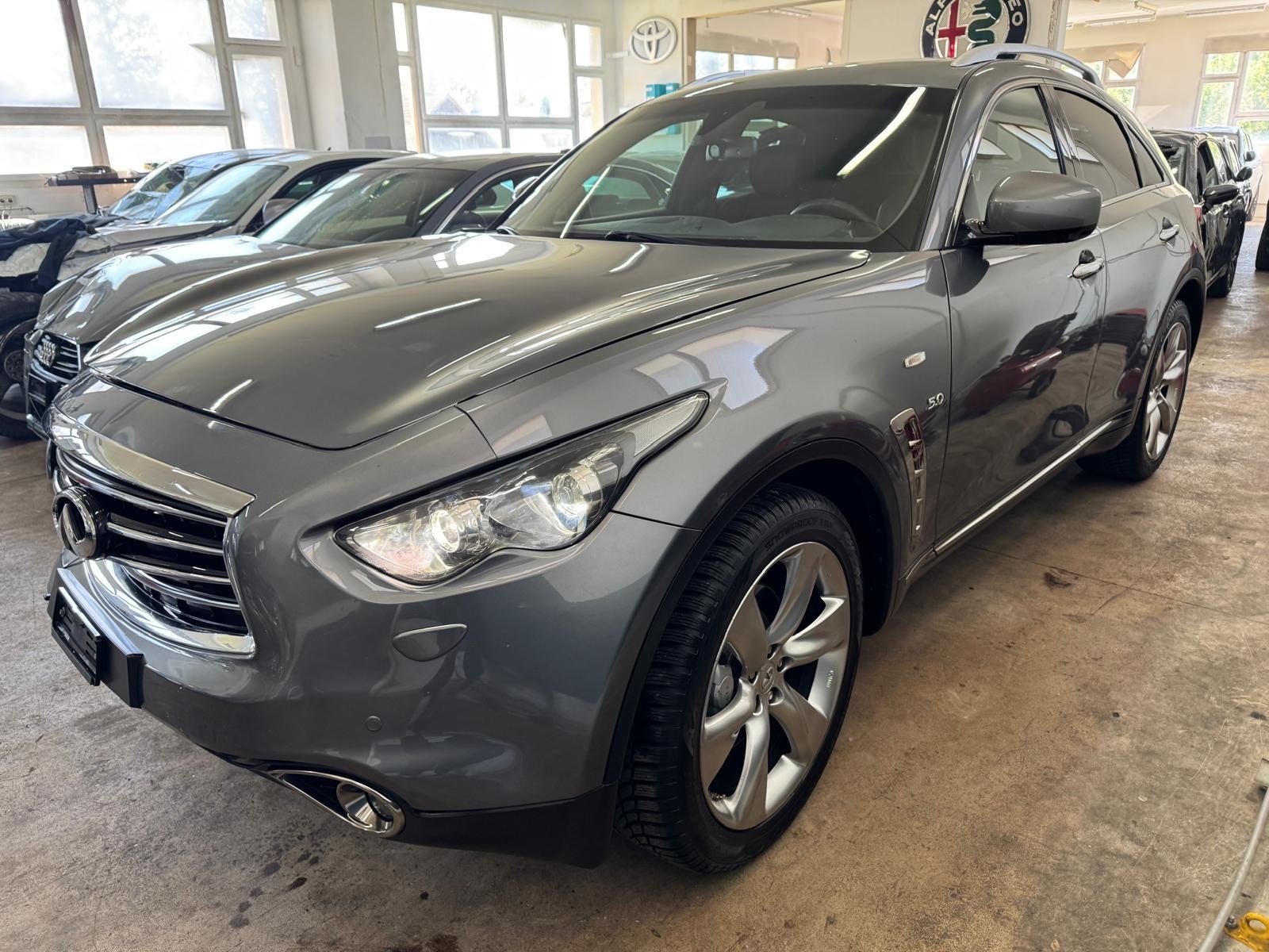 INFINITI QX70 5.0 S Premium AWD Automatic
