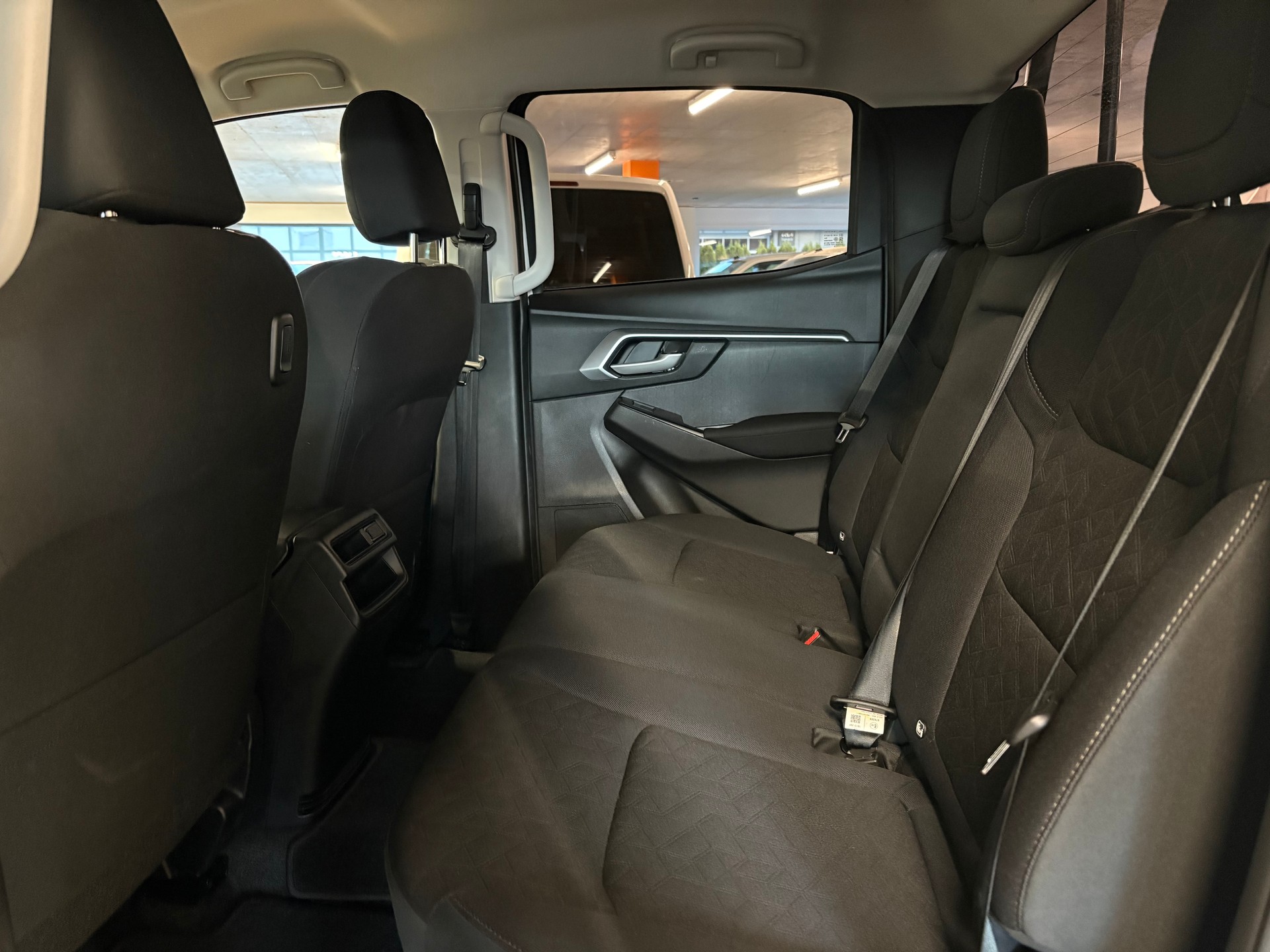 ISUZU D-MAX 1.9 CrewCab N60BB+ 4x4-image-9