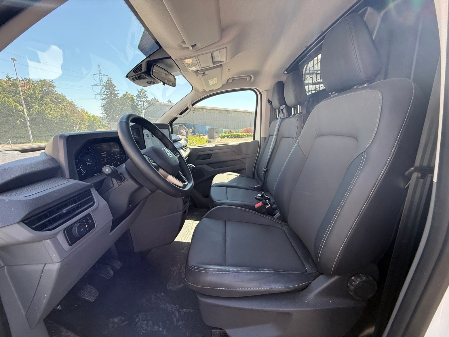 VW Transporter 2.0 TDI Edition Lang-image-3