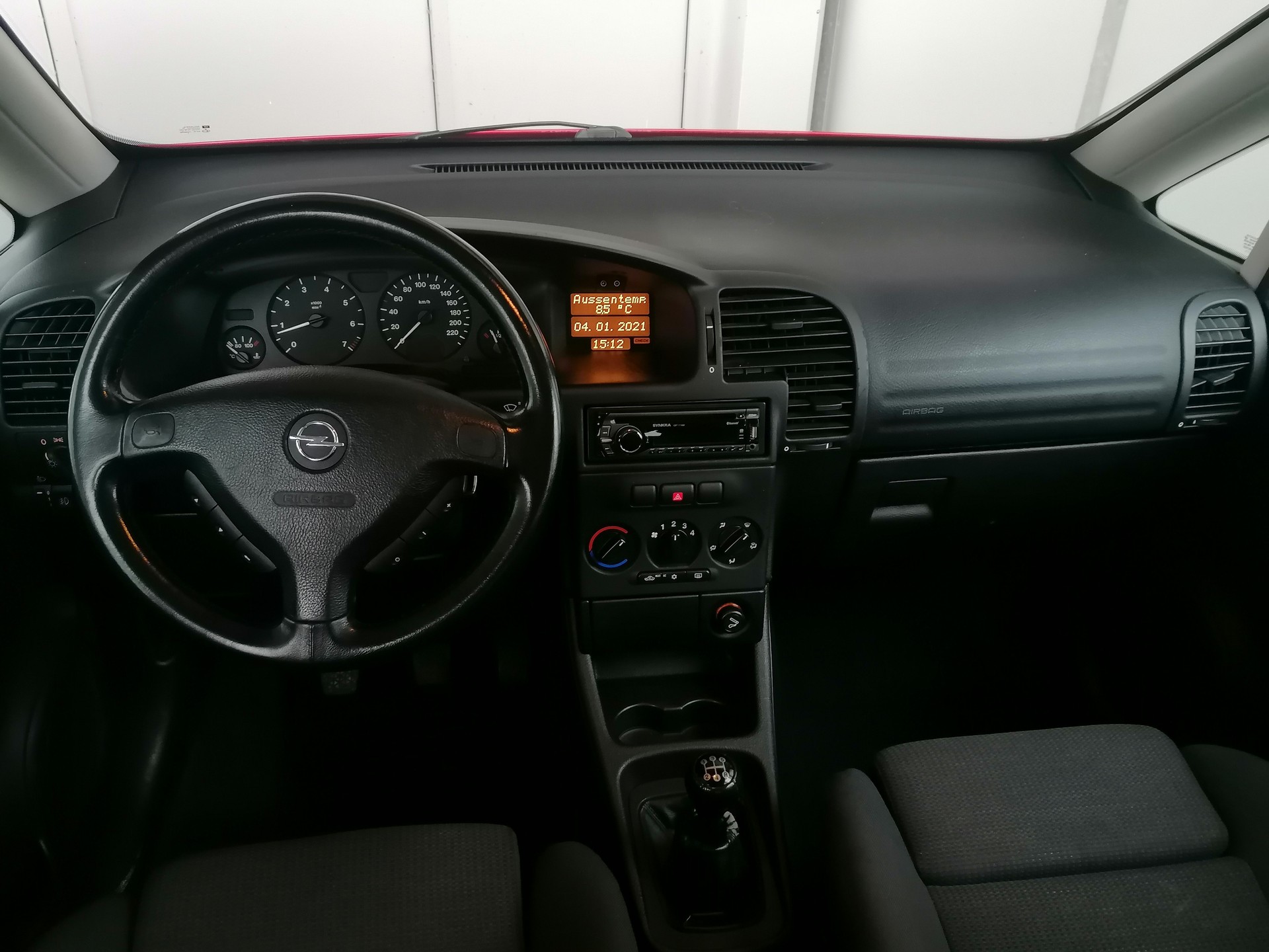 OPEL Zafira 2.2i 16V Comfort-image-8