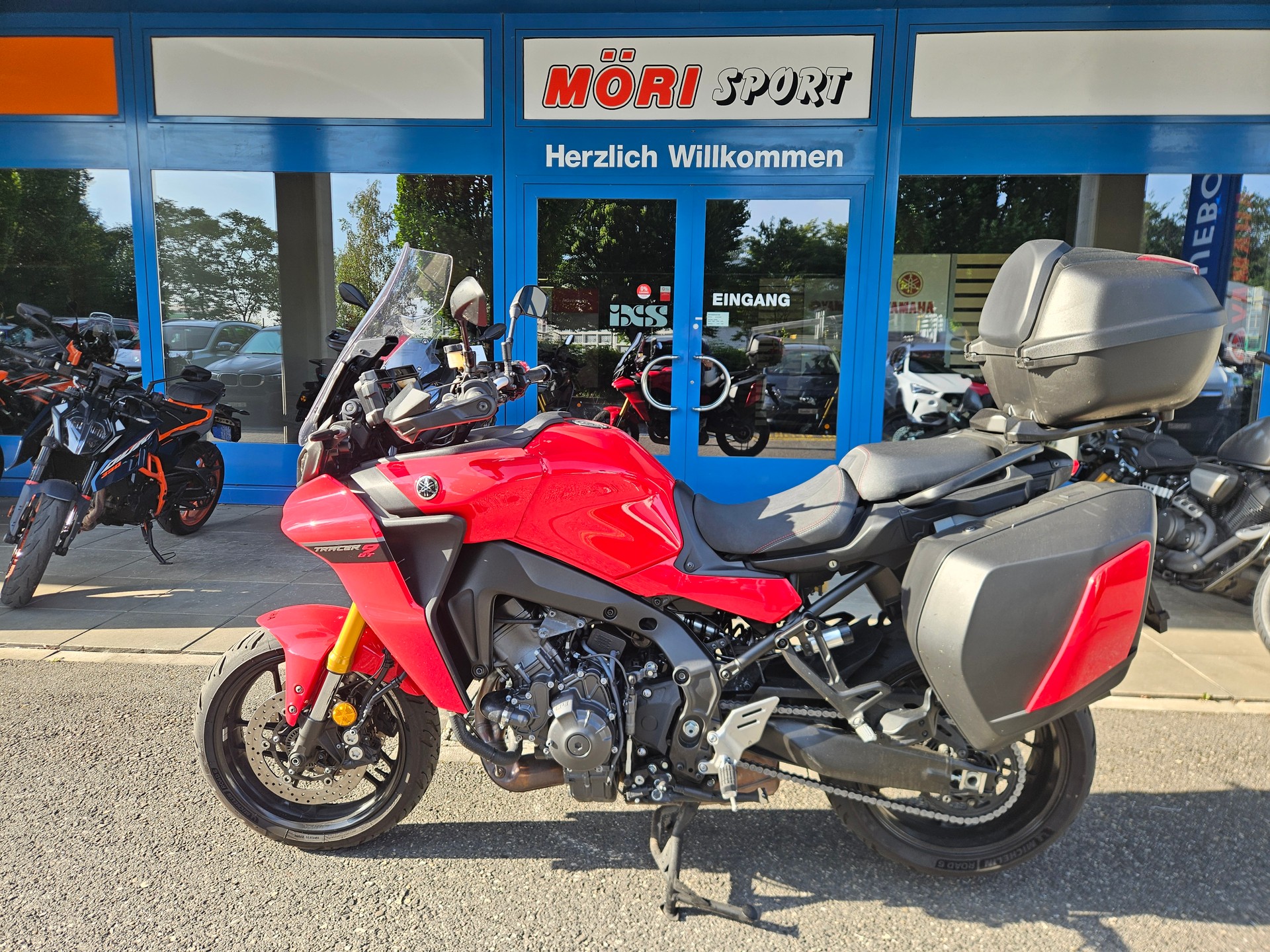 YAMAHA Tracer 9 GT-showroom-element-1