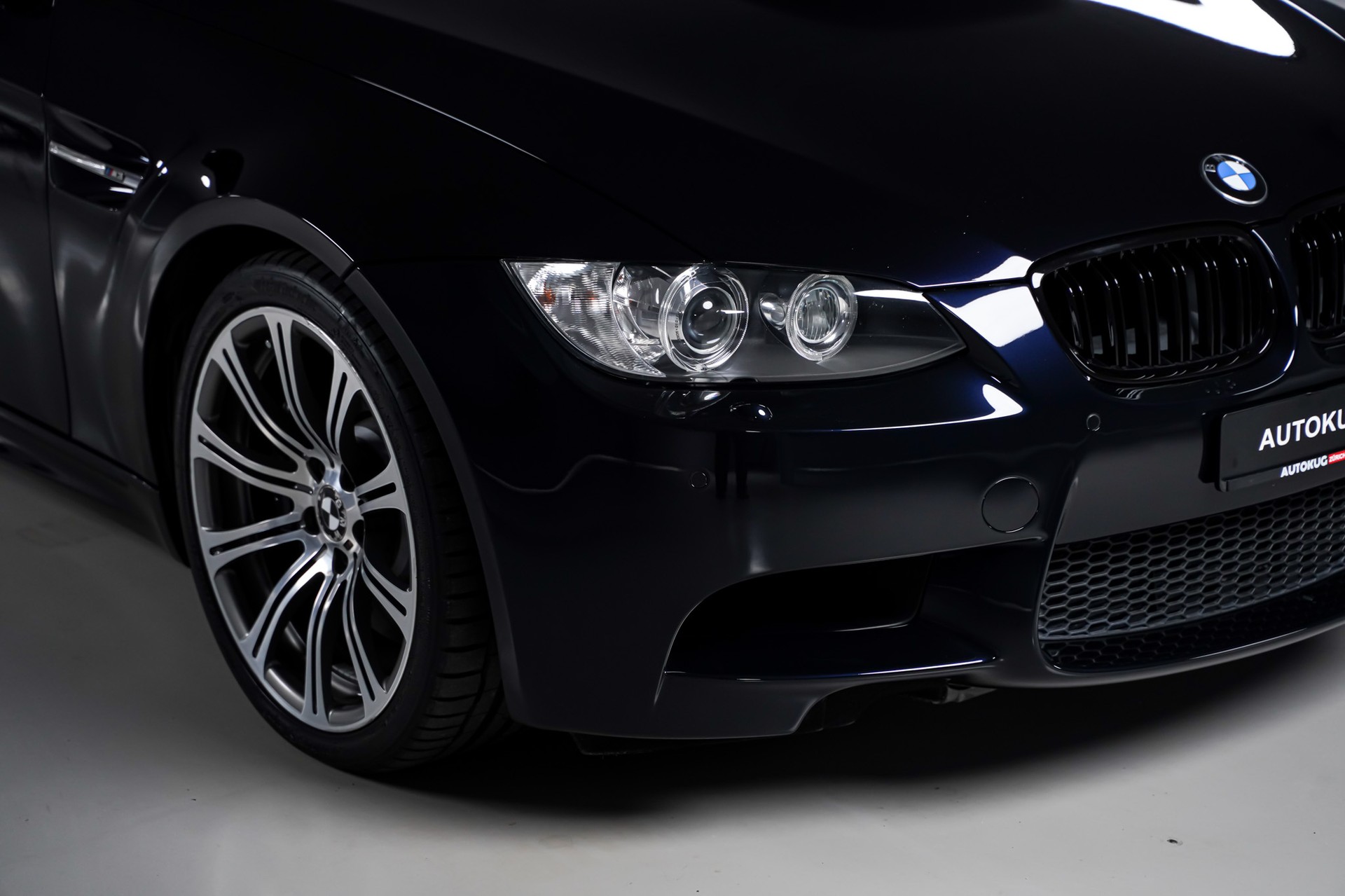 BMW M3 Cabriolet DSG-showroom-element-3