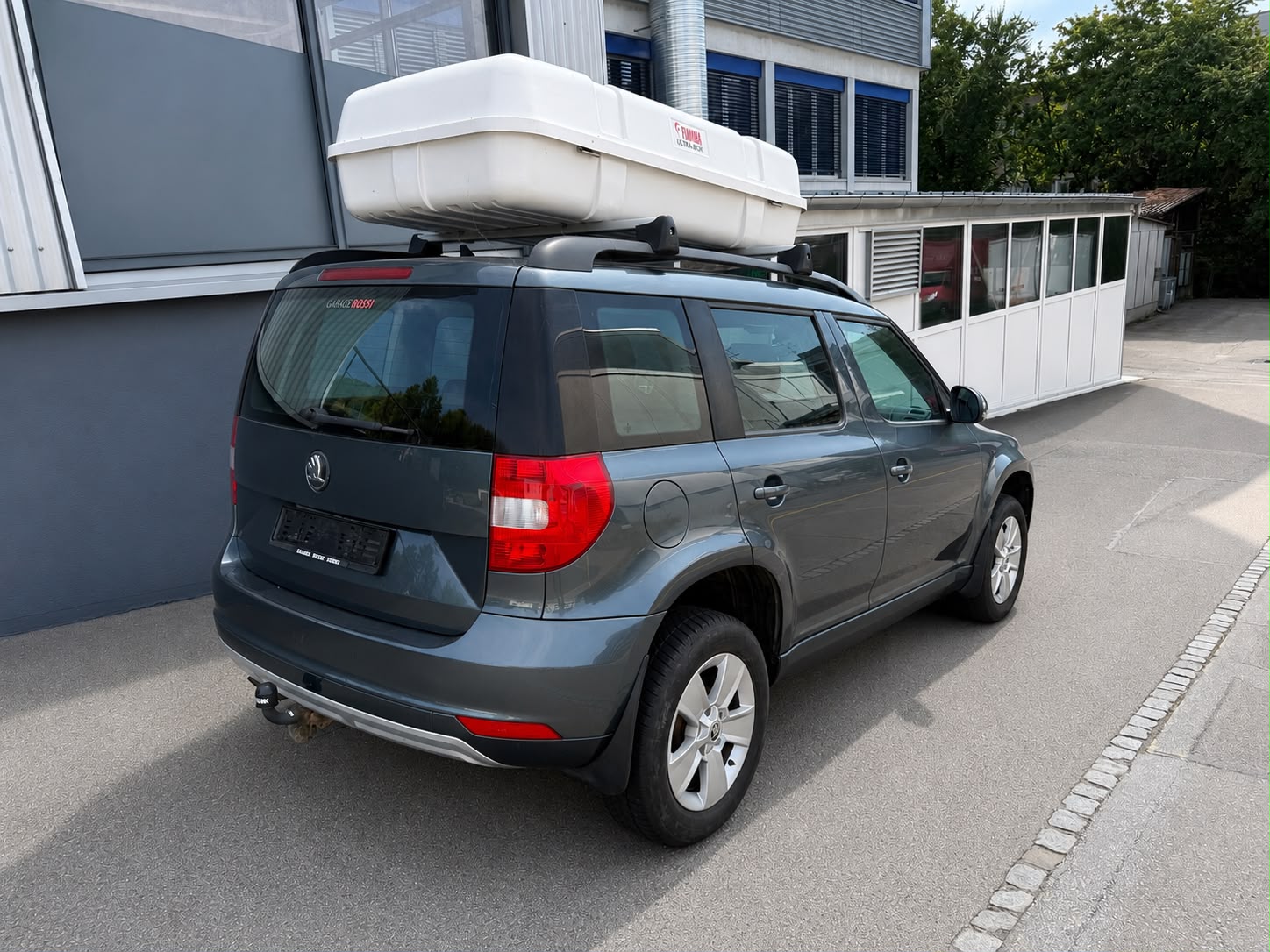 SKODA Yeti 1.8 TSI Active 4x4 DSG-showroom-element-2