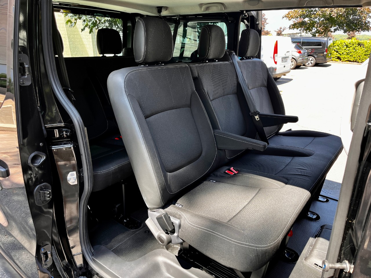 NISSAN Primastar dCi 150 L1H1 8 Pl. Tekna - GARANTIE 5ANS-image-13