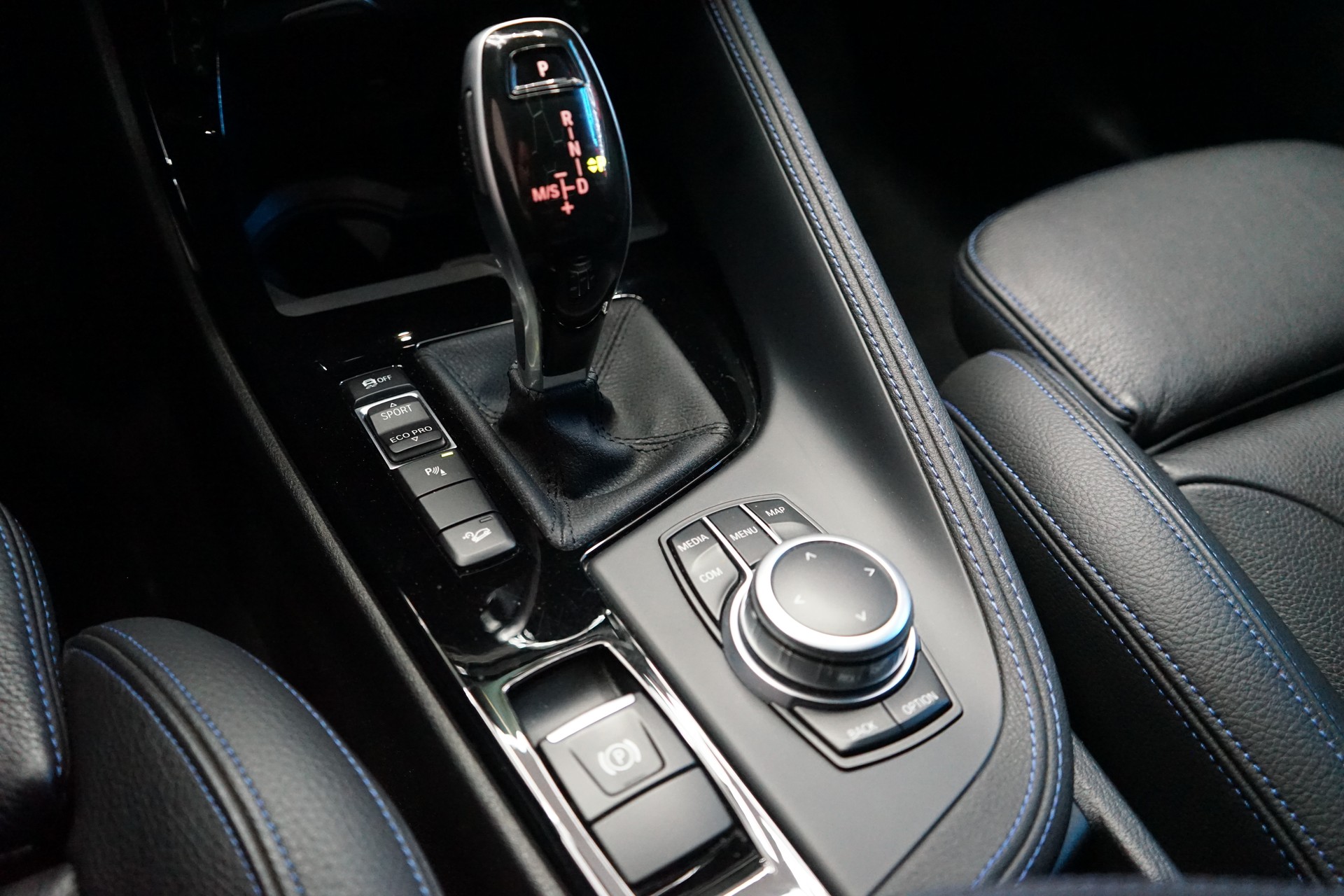BMW X2 xDrive 20d M Sport Steptronic-image-11