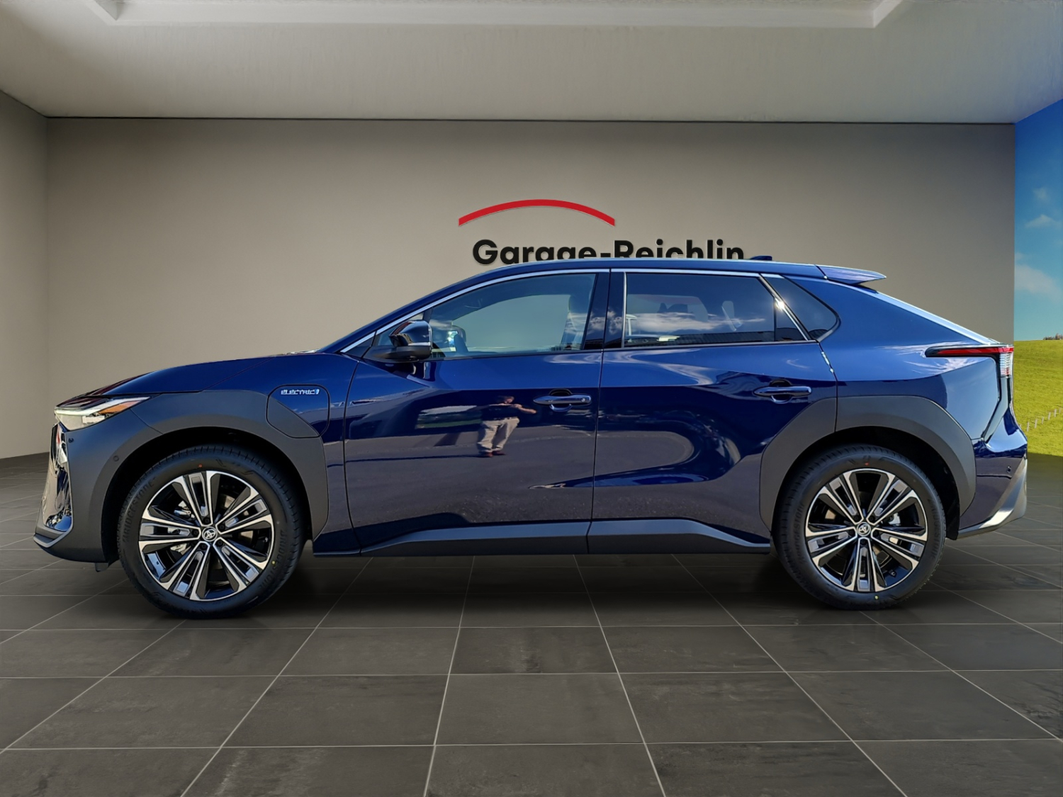 TOYOTA bZ4X Premium AWD-showroom-element-1