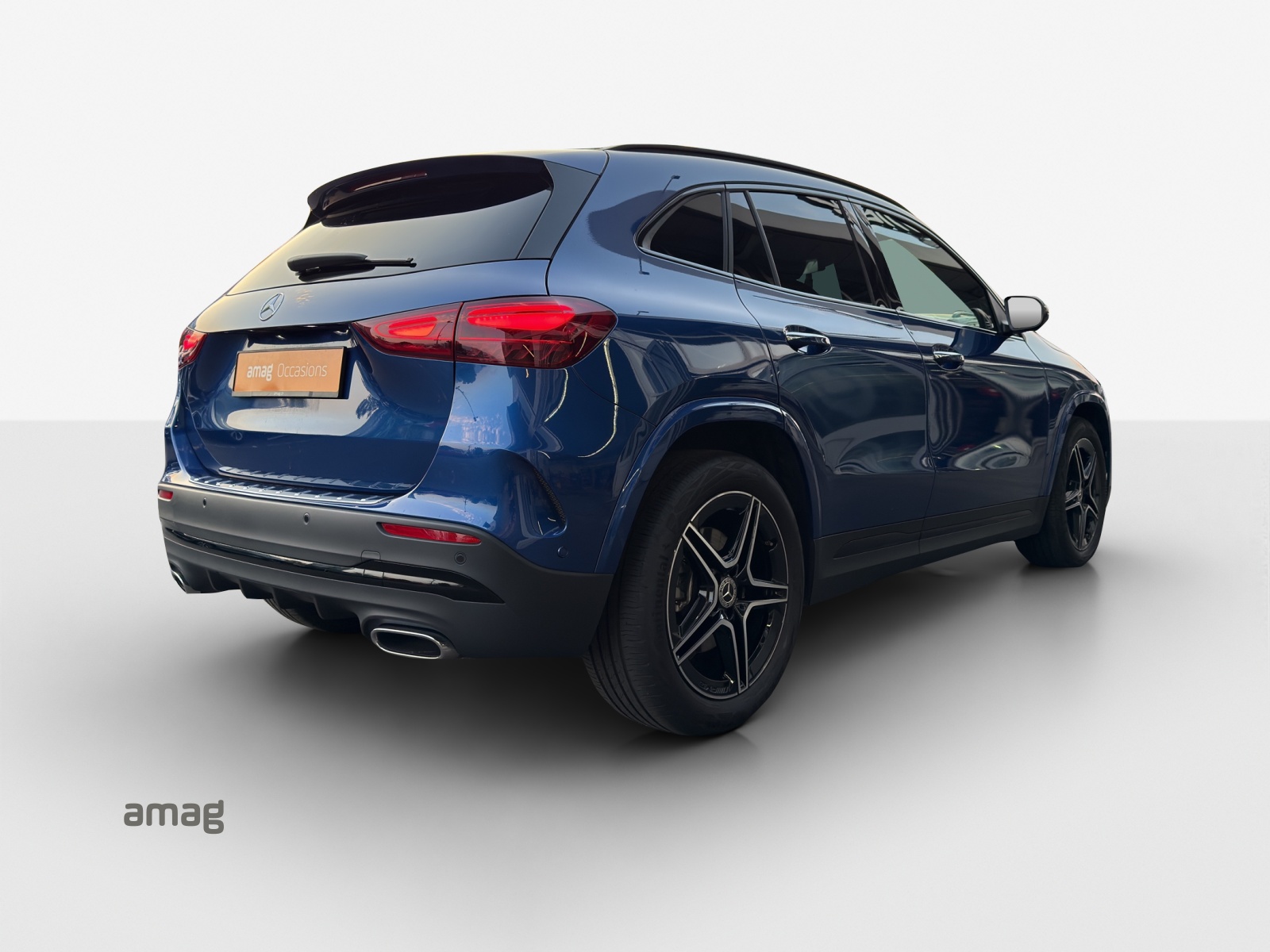 MERCEDES-BENZ GLA 220 4Matic 8G-DCT-image-4