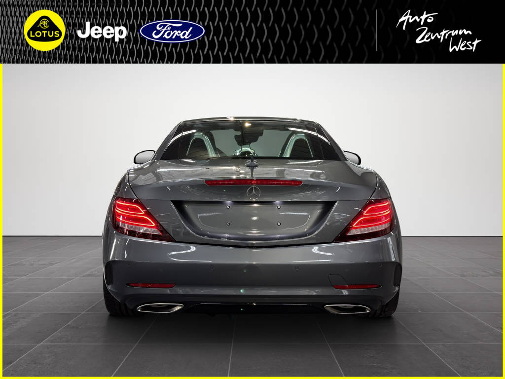 MERCEDES-BENZ SLC 300-showroom-element-3