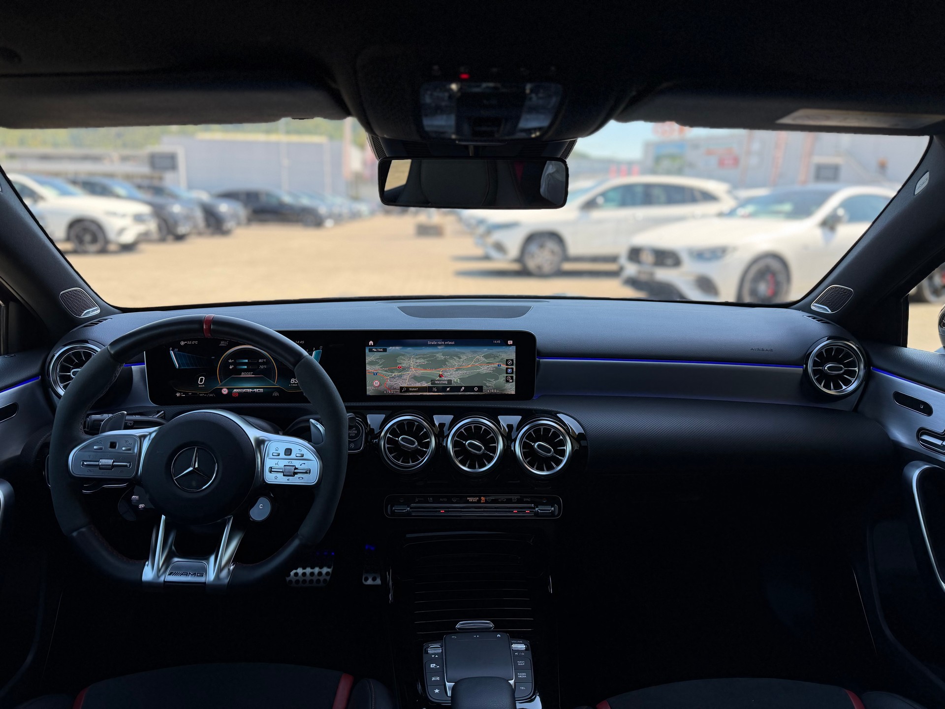 MERCEDES-BENZ A 45 S AMG 4Matic+ Speedshift-showroom-element-3