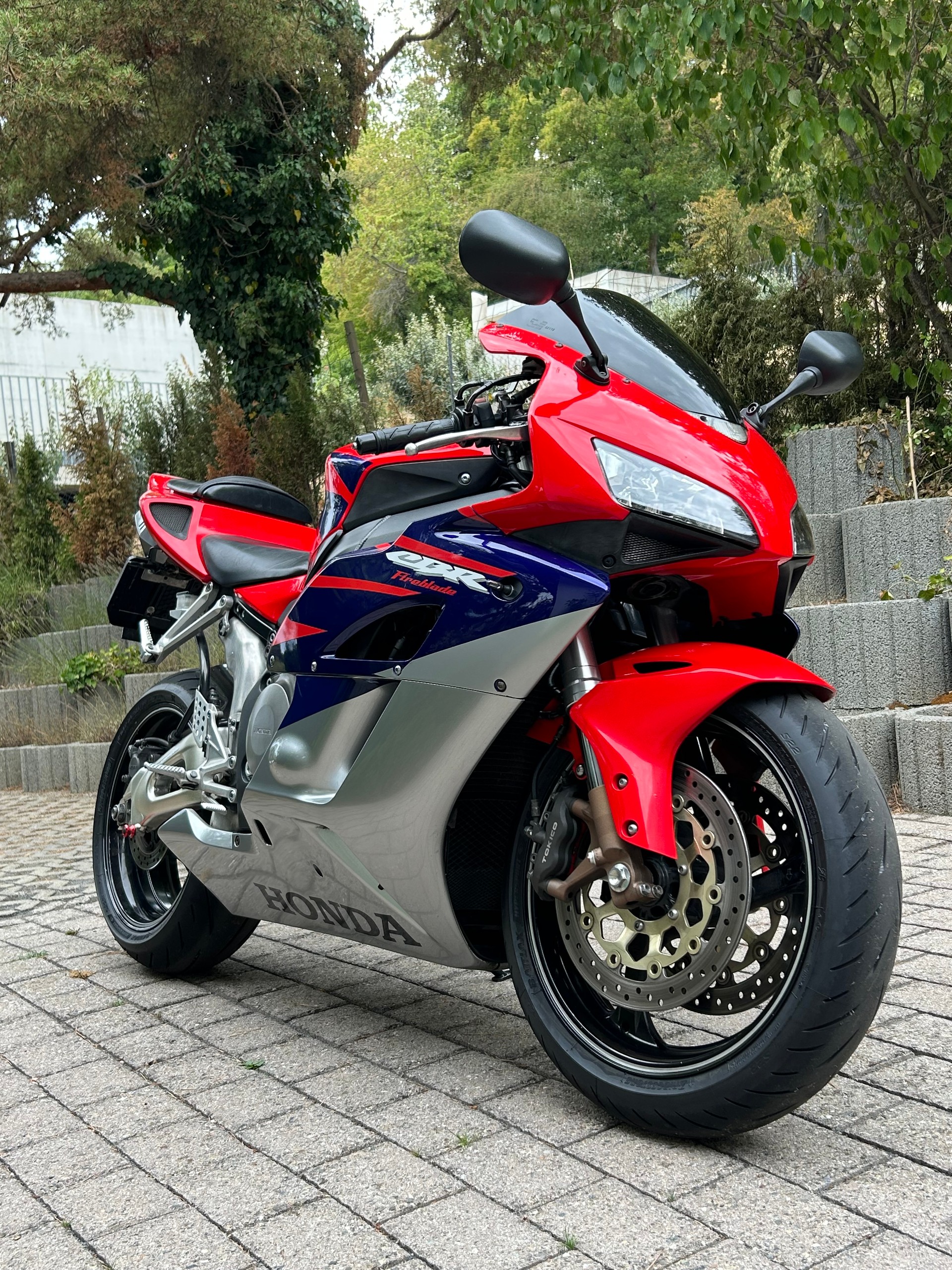 HONDA CBR 1000 RR-image-0