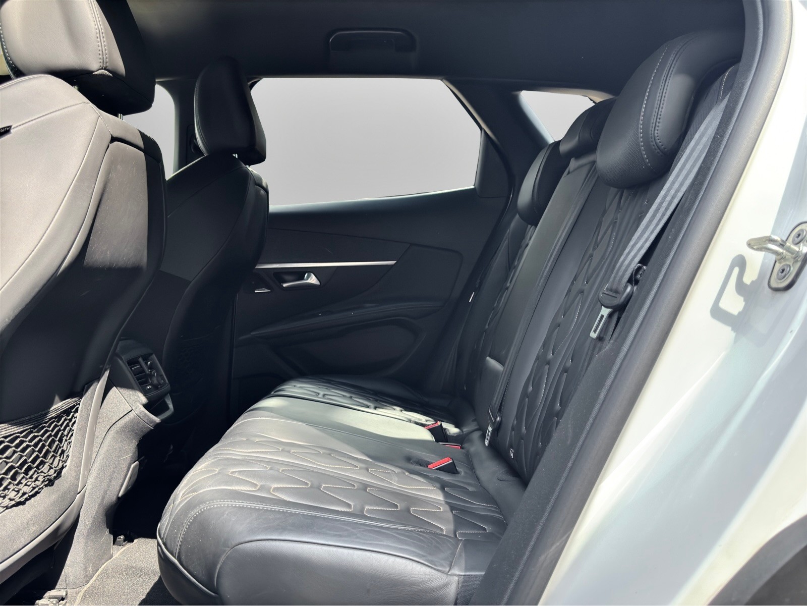 PEUGEOT 3008 1.6 THP GT Line EAT-image-10