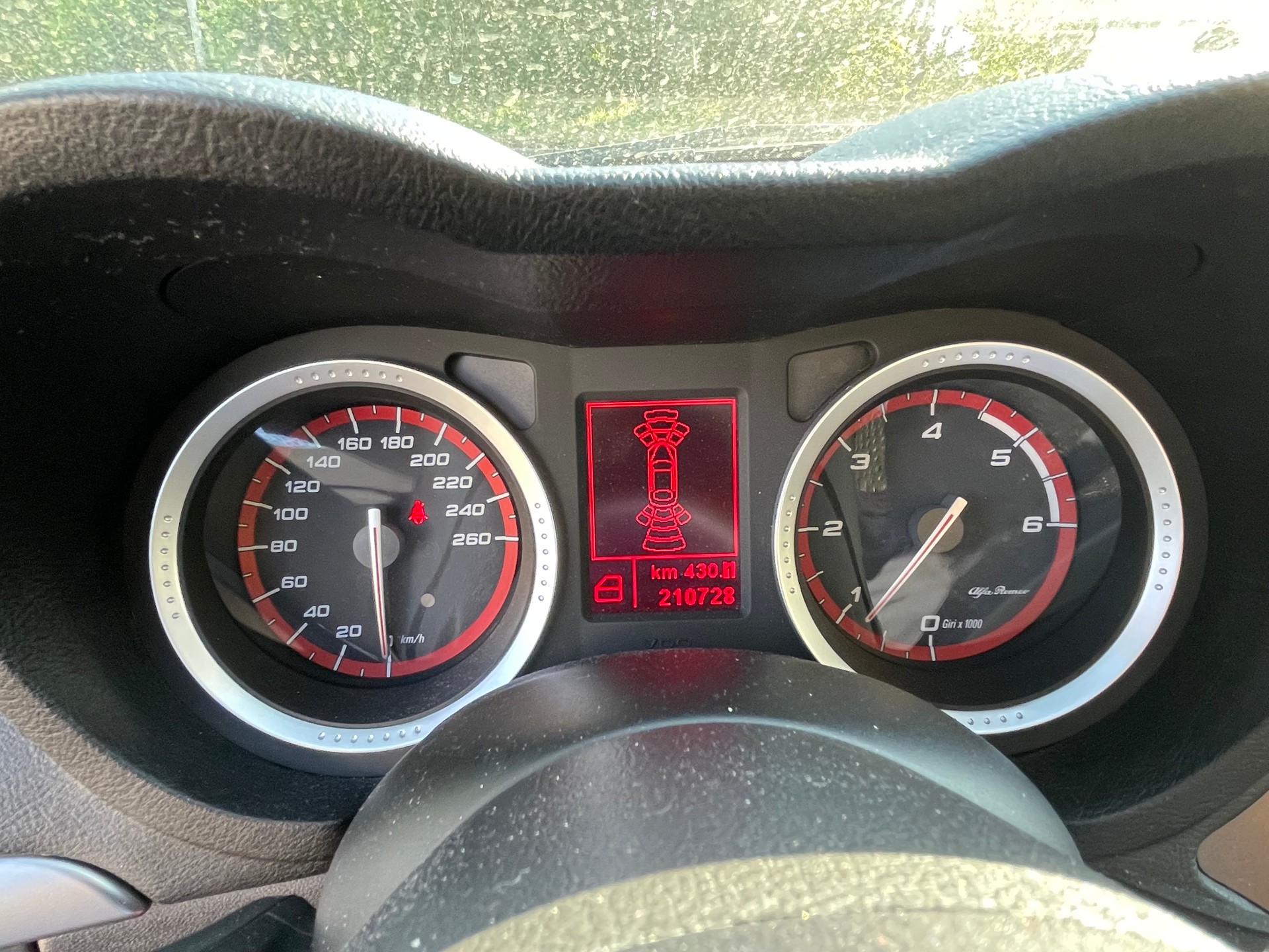 ALFA ROMEO 159 2.0 JTD-image-11